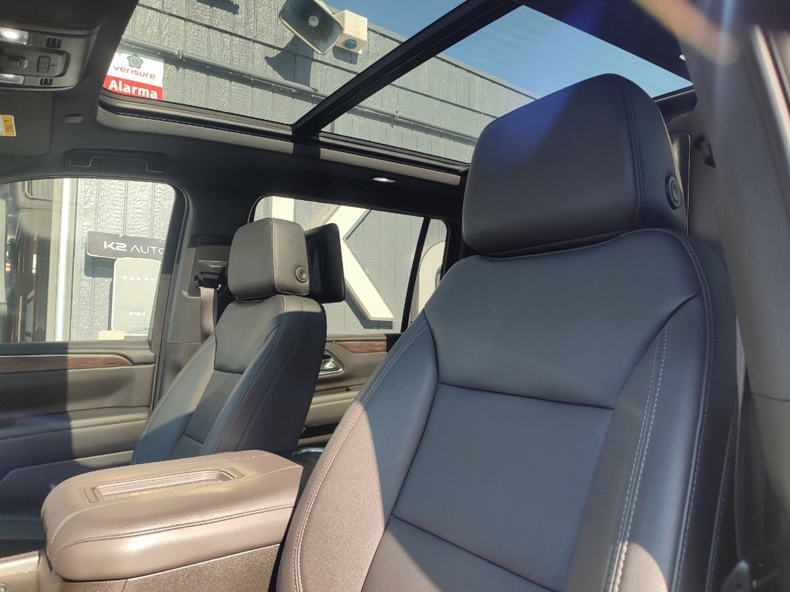 Chevrolet SUBURBAN Z71 5.3 4WD 2025 - Imagen 17 de 18