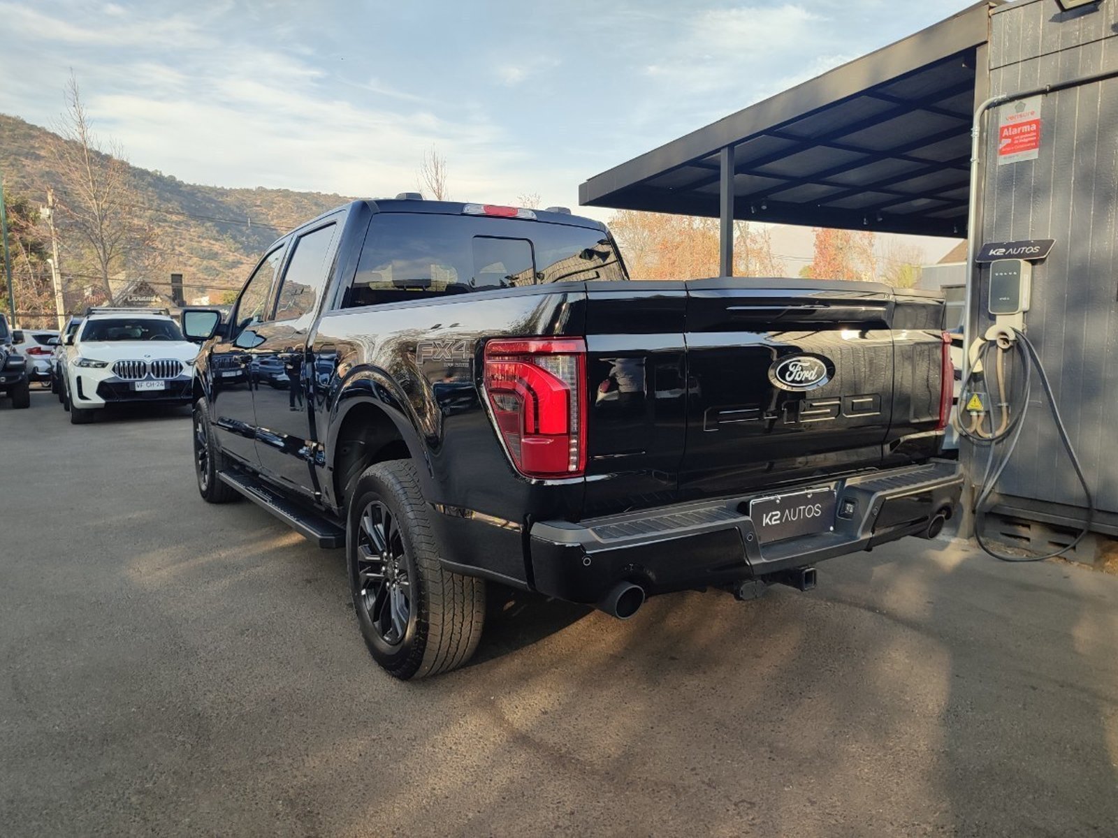 Ford F-150 LARIAT BLACK 5.0 V8 4X4 2026 - Imagen 6 de 14