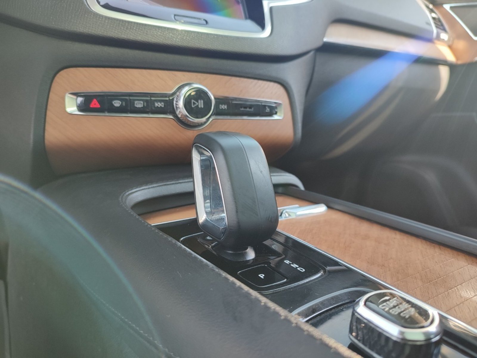 VOLVO XC90 II B6 PLUS 2.0 4WD 2023 - Imagen 14 de 19