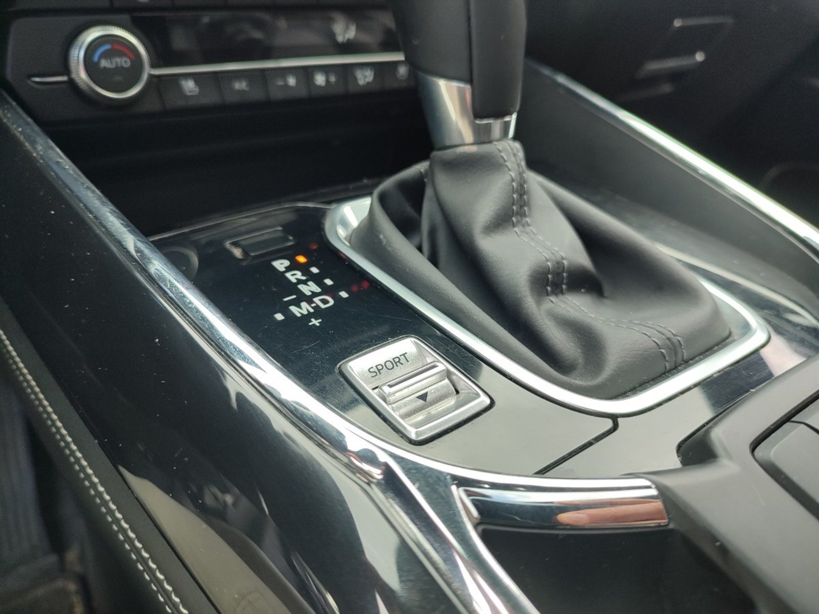 Mazda CX-9 GTX 2.5 SKYACTIV 4X4 2023 - Imagen 15 de 18