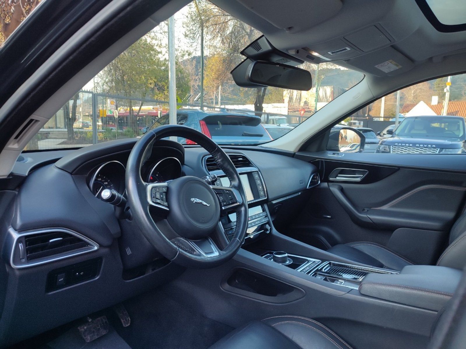 Jaguar F-PACE PRESTIGE 2.0D 4X4 2019 - Imagen 11 de 17