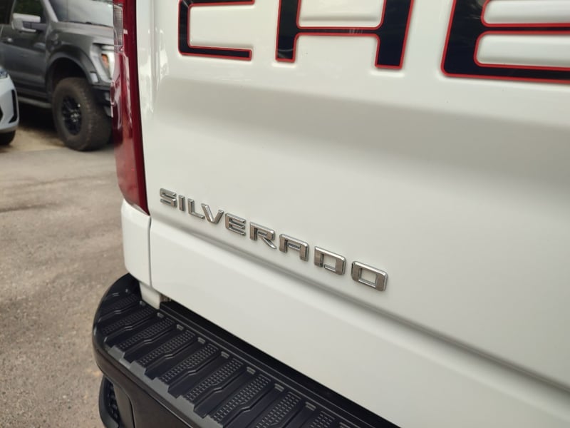 Chevrolet SILVERADO LT TRAILBOSS 5.3 4X4 2024 - Imagen 9 de 17