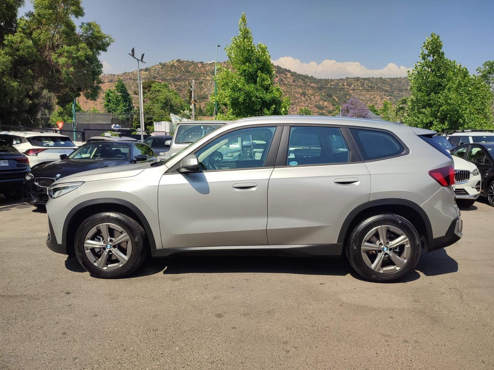 BMW X1 COMFORT SDRIVE 18I 1.5 AT 2023 - Foto 4 de 17