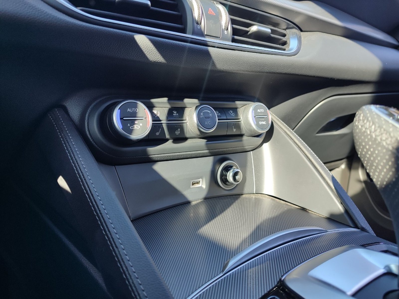 ALFA ROMEO STELVIO VELOCE 2.0 TURBO 280 HP 2025 - Imagen 16 de 19