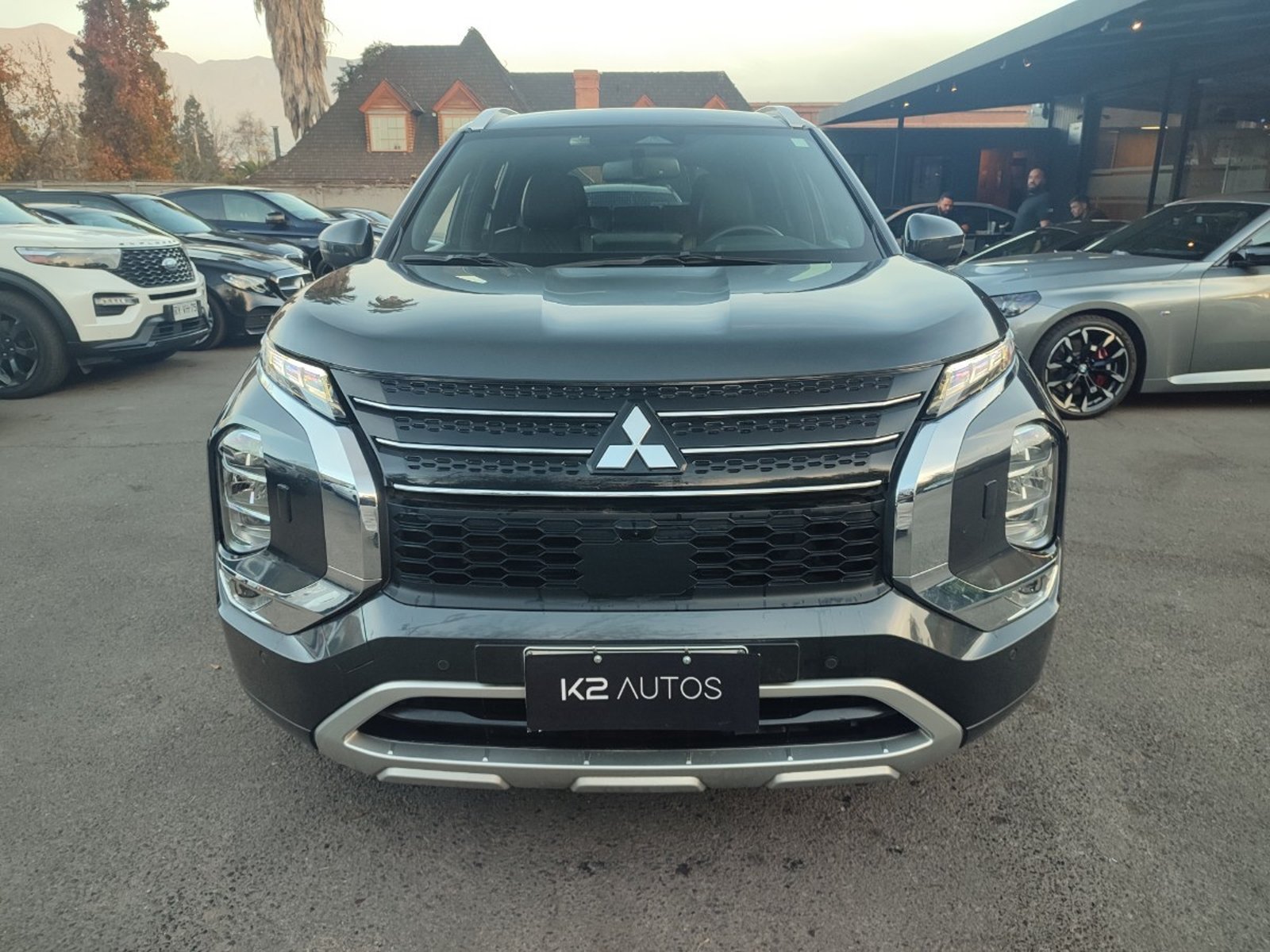 Mitsubishi OUTLANDER GLS LIMITED 2.5 4X4 AT 2026 - Foto 2 de 18