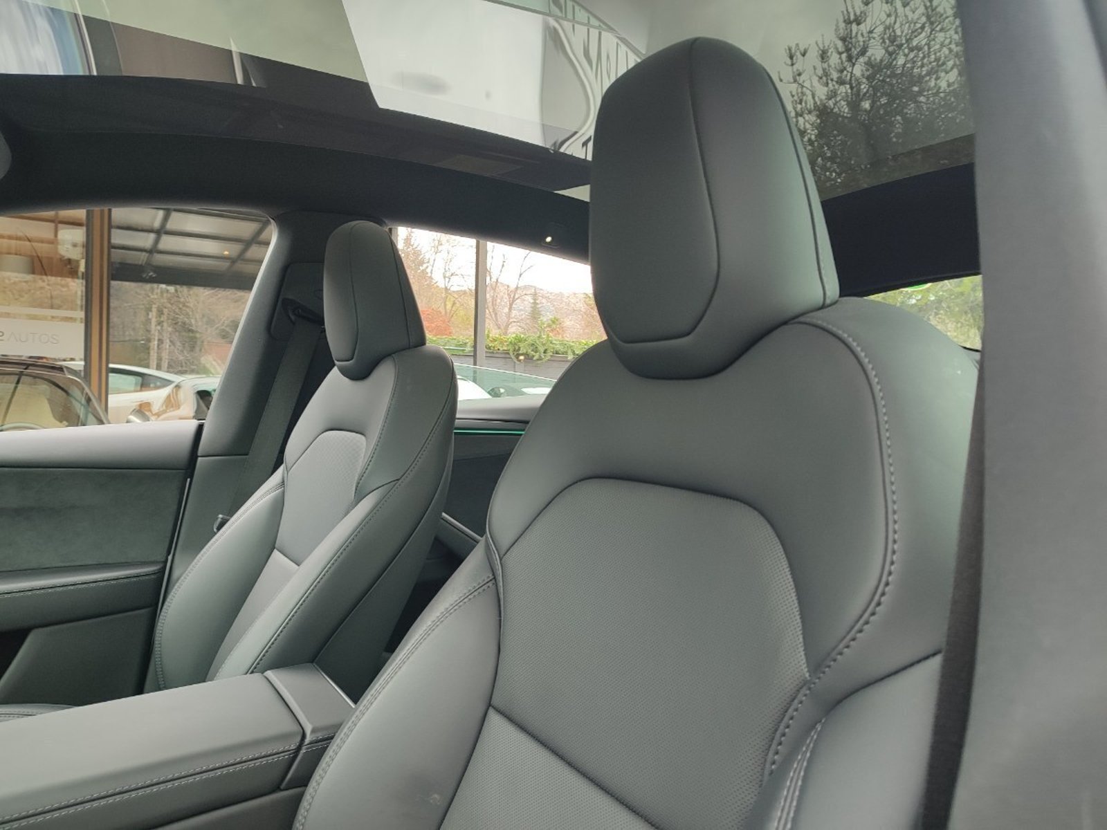 Tesla MODEL Y LONG RANGE AWD DUAL MOTOR 2026 - Imagen 13 de 17