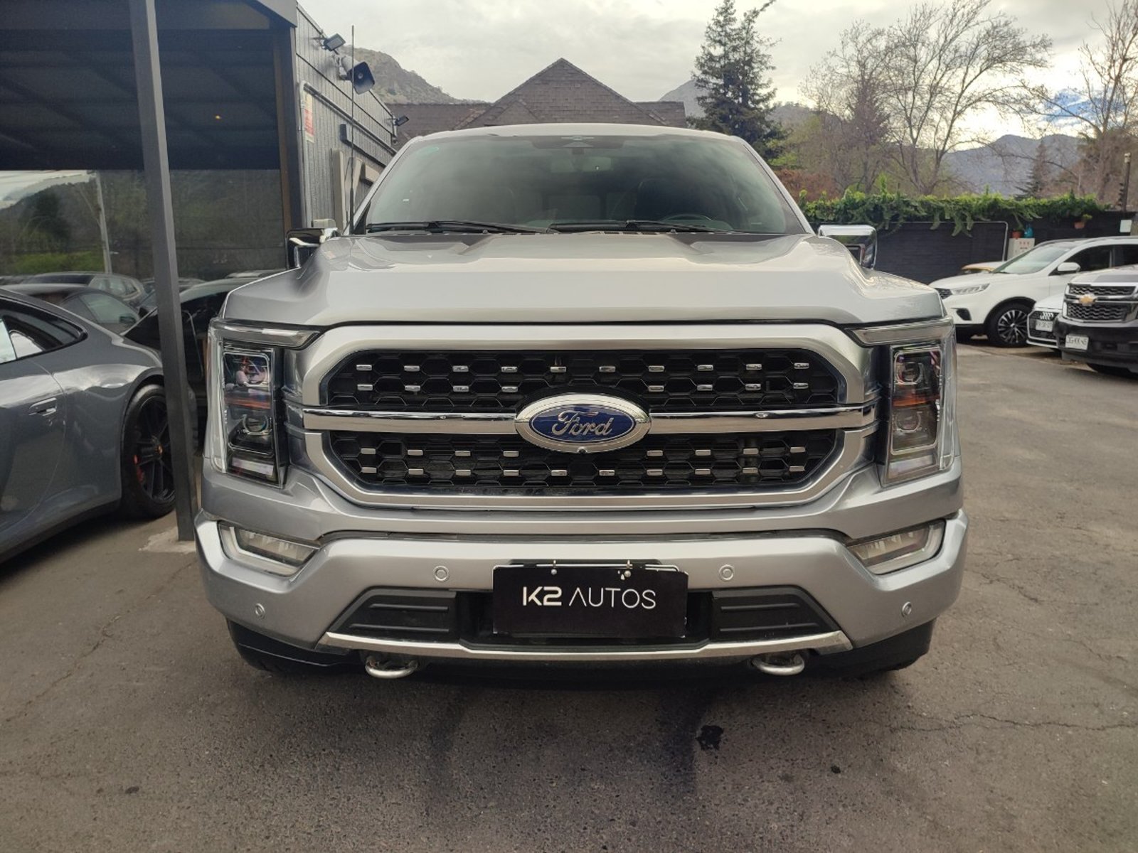 Ford F-150 PLATINUM HEV HYBRID 3.5 4WD 2024 - Foto 2 de 18