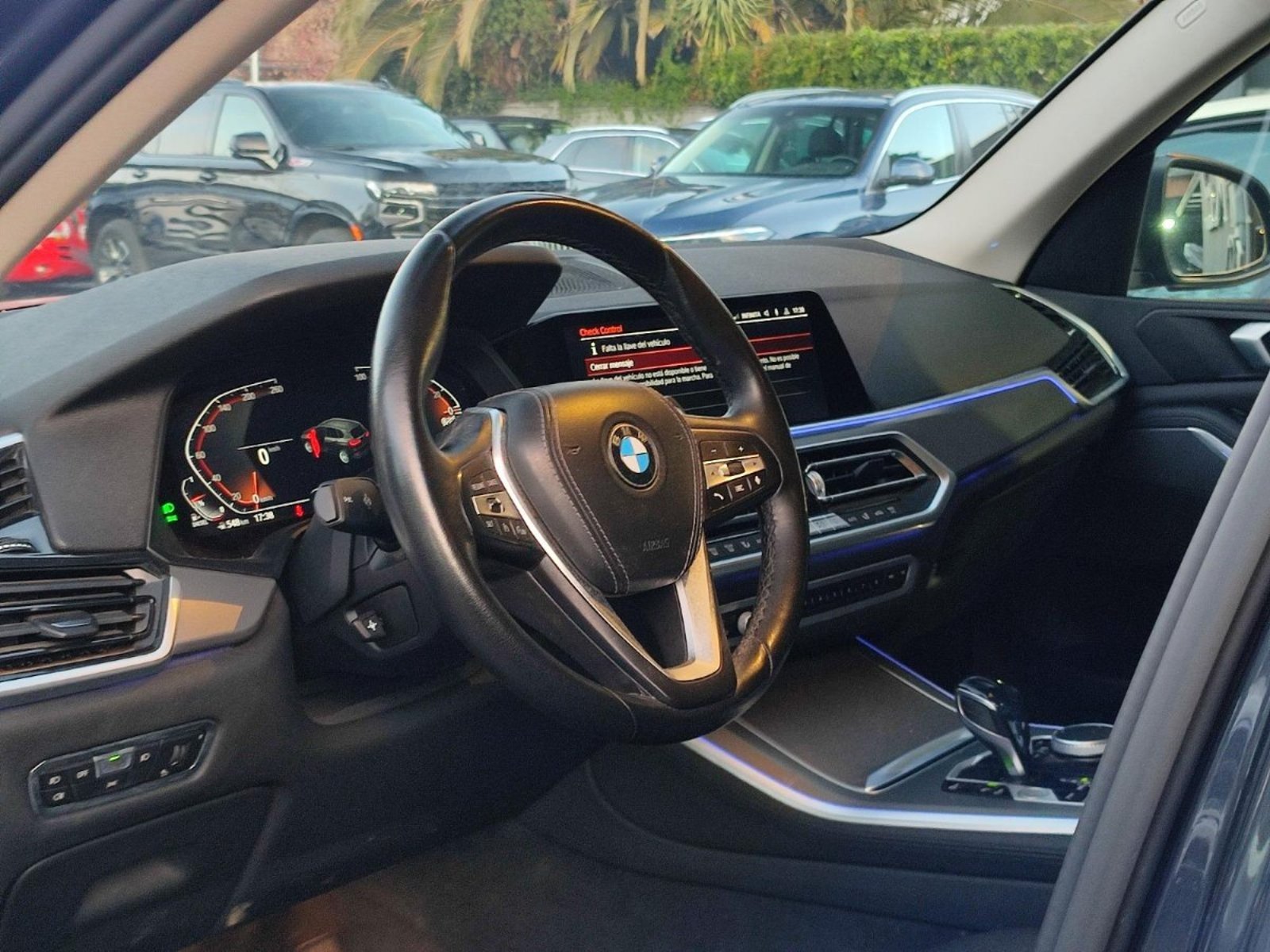 BMW X5 XDRIVE 25D URBAN 2.0 2022 - Imagen 10 de 17