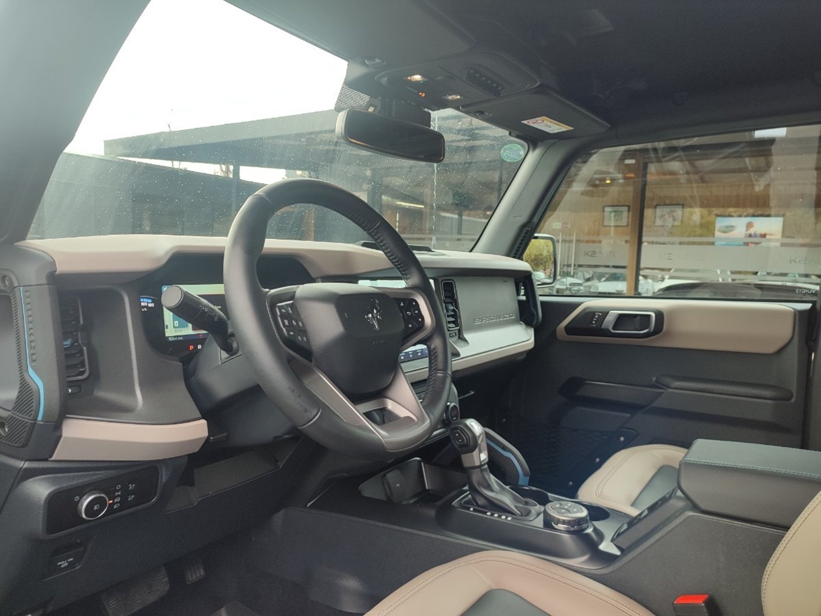 Ford BRONCO WILDTRAK 4X4 2.7 AUT 2025 - Imagen 11 de 20