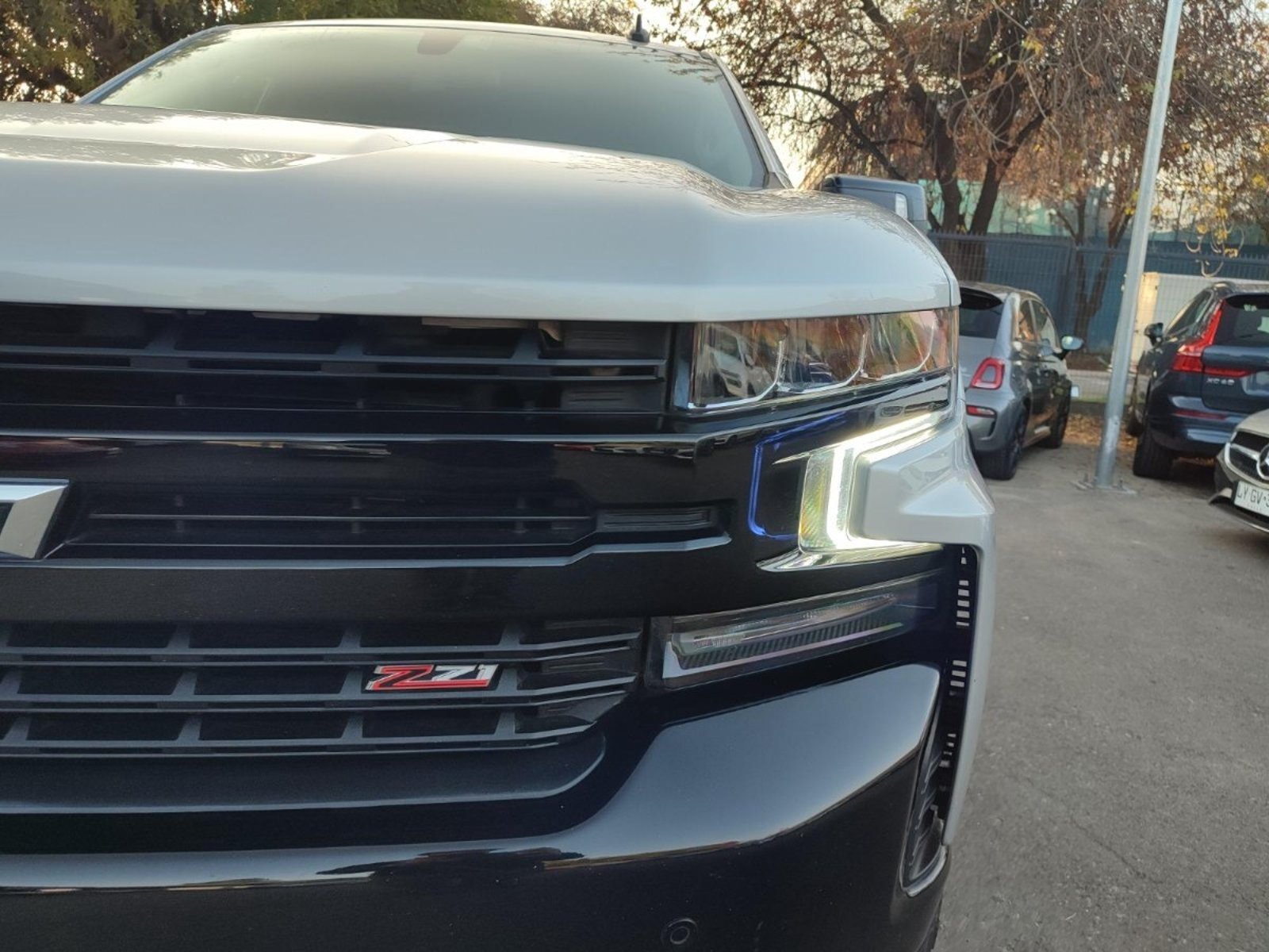 Chevrolet SILVERADO LT TRAILBOSS 5.3 4X4 2022 - Foto 3 de 17