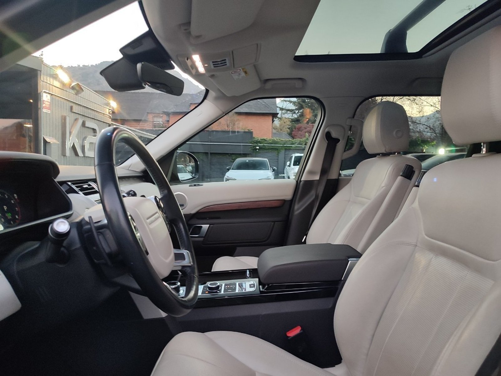 LAND ROVER DISCOVERY 3.0 V6 S/C 4X4 HSE 2020 - Imagen 13 de 20