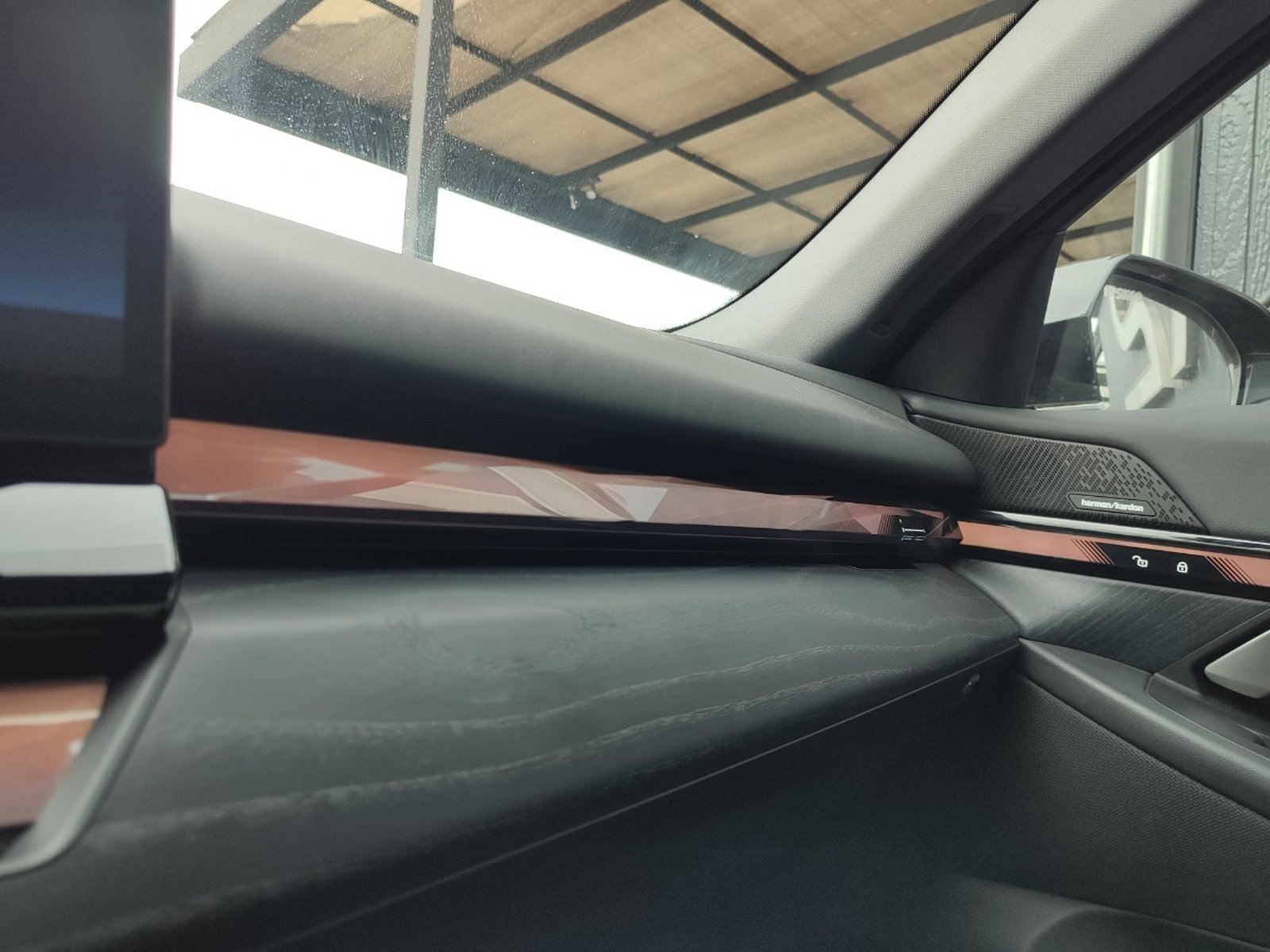 BMW 520I HERITAGE BERLINA 2.0 AT 2024 - Imagen 16 de 17