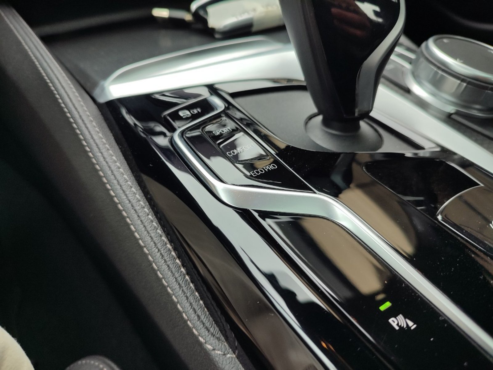 BMW 530I M SPORT 2.0 LCI AT 2023 - Imagen 15 de 18