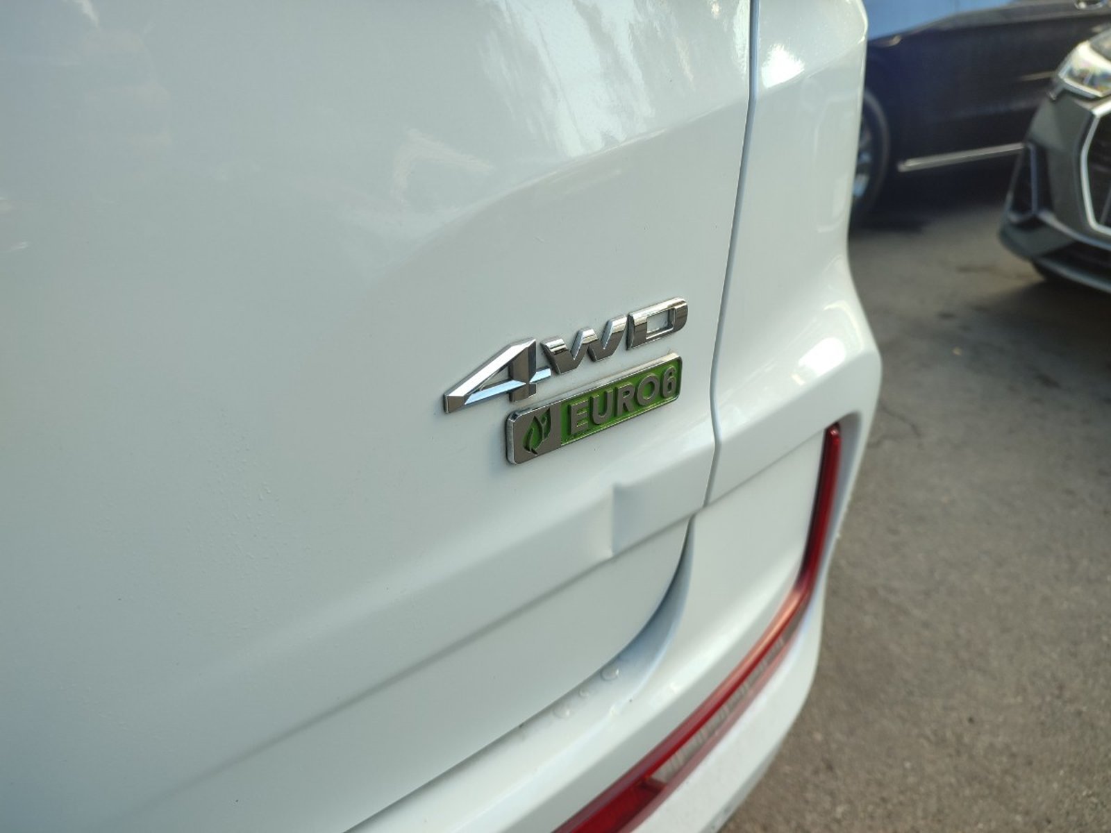 SSANGYONG REXTON LIMITED PLUS 4X4 2.2 AUT 2024 - Imagen 6 de 18