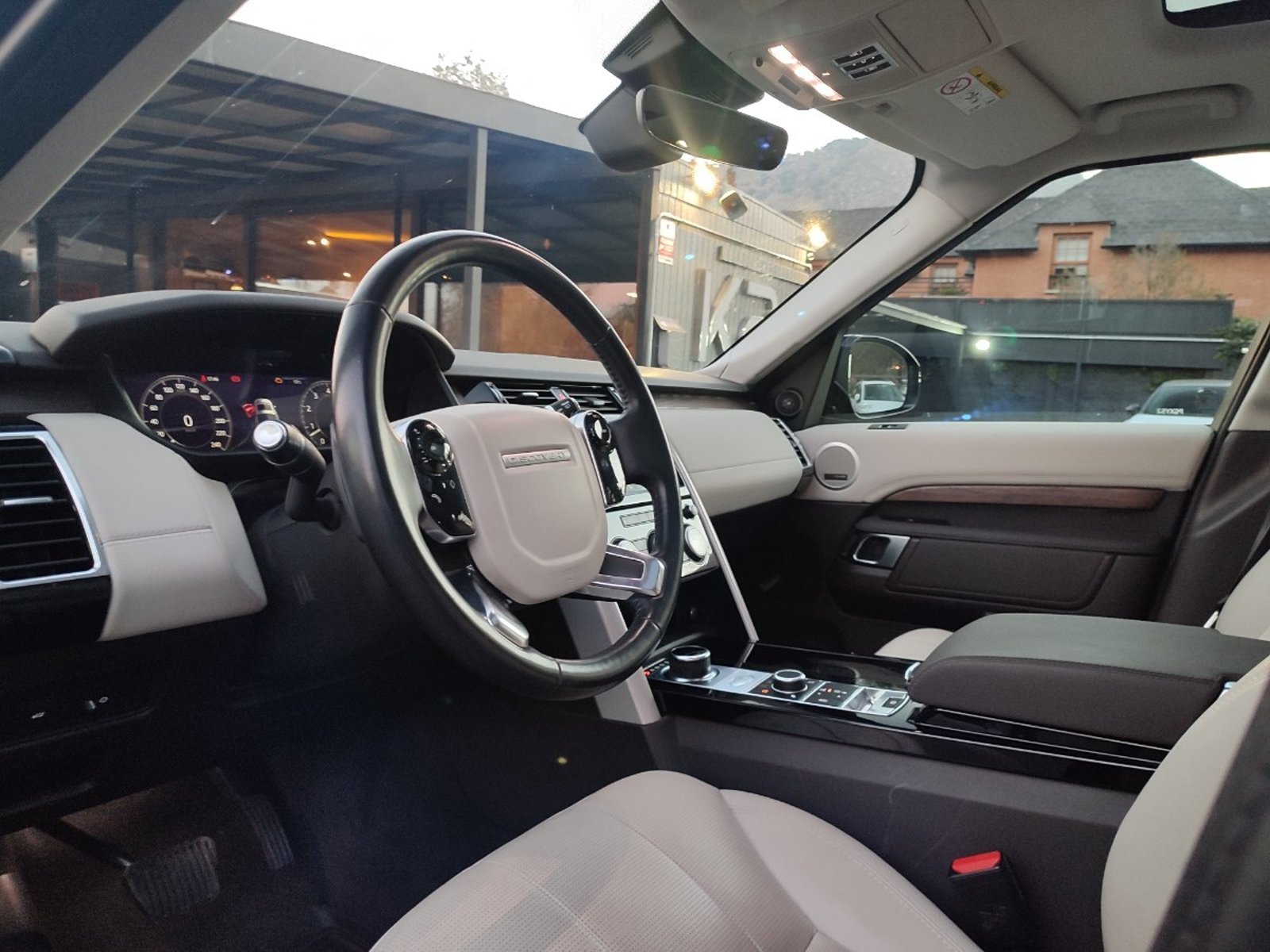LAND ROVER DISCOVERY 3.0 V6 S/C 4X4 HSE 2020 - Imagen 12 de 20