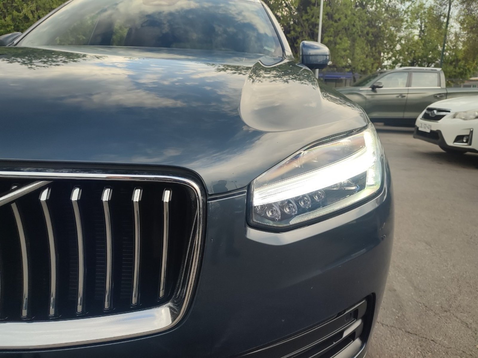 Volvo XC90 II B6 PLUS 2.0 4WD 2024 - Foto 3 de 17