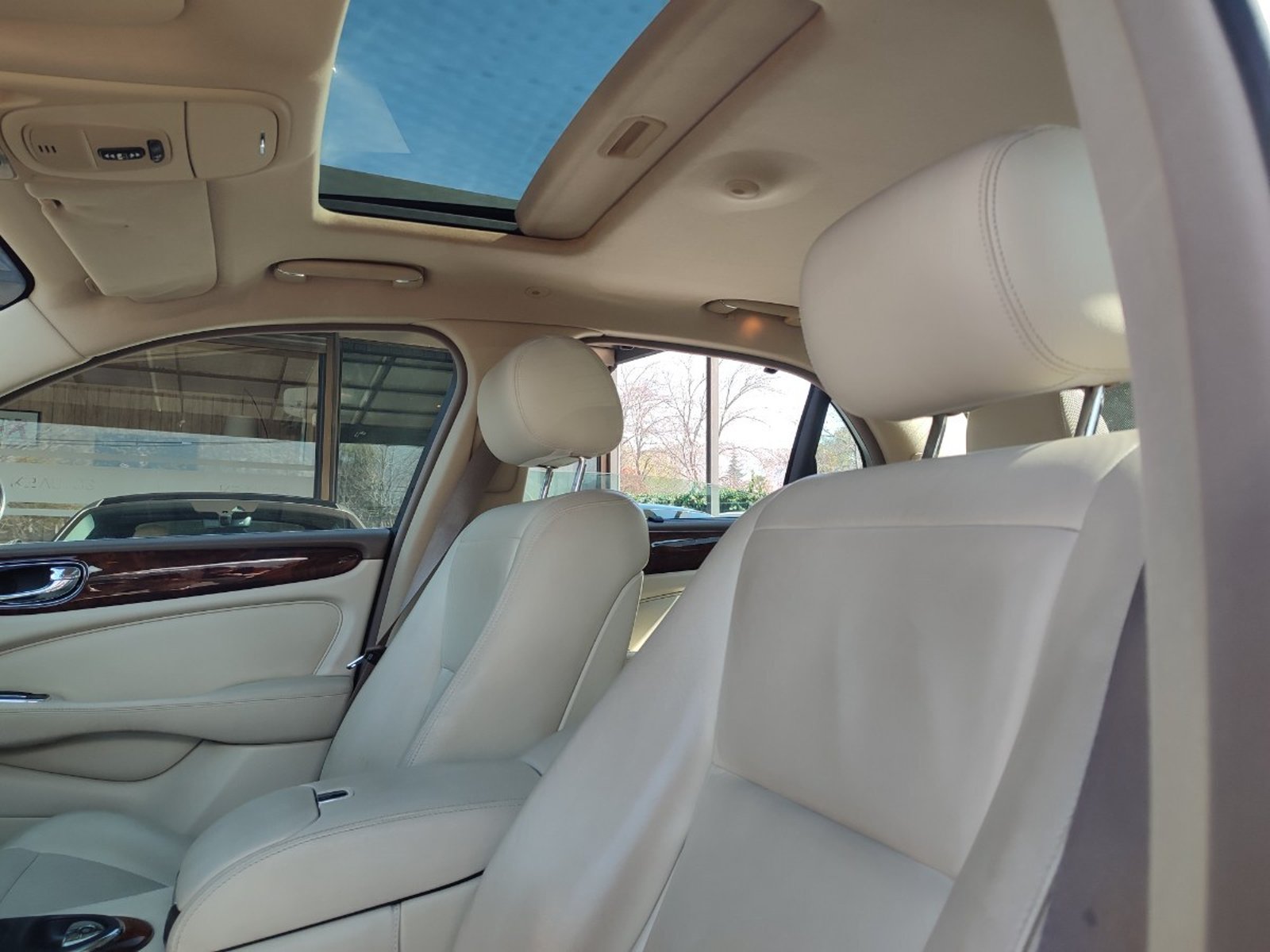 Jaguar XJ8 4.2 V8 SE 2005 - Imagen 15 de 20