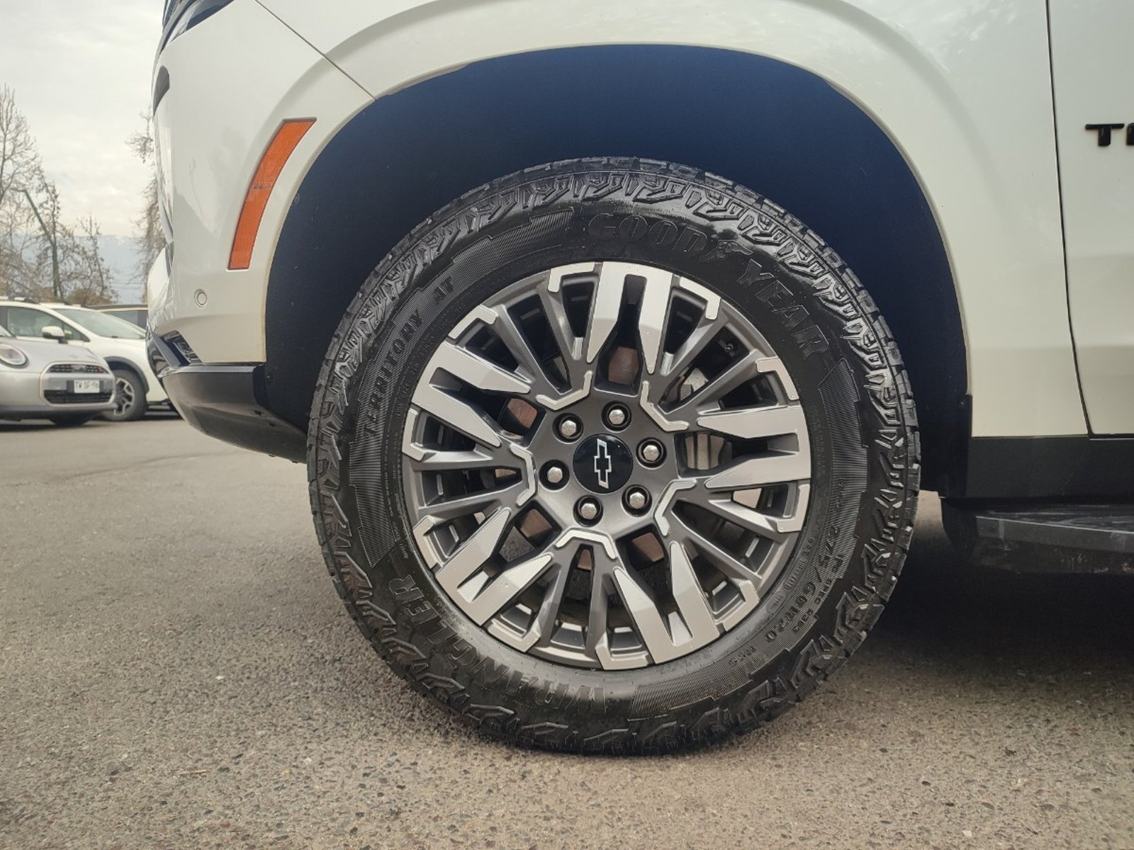 Chevrolet TAHOE Z71 5.3 4WD 2025 - Imagen 4 de 16