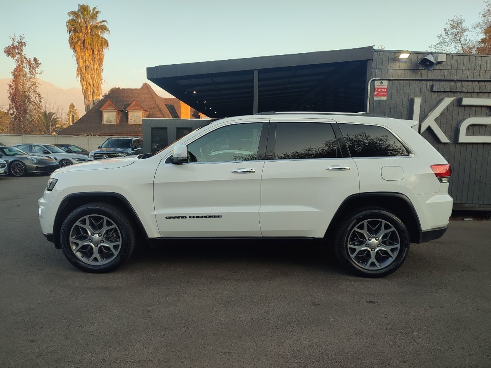 JEEP GRAND CHEROKEE LIMITED 3.6 4WD 2020 - Foto 5 de 18