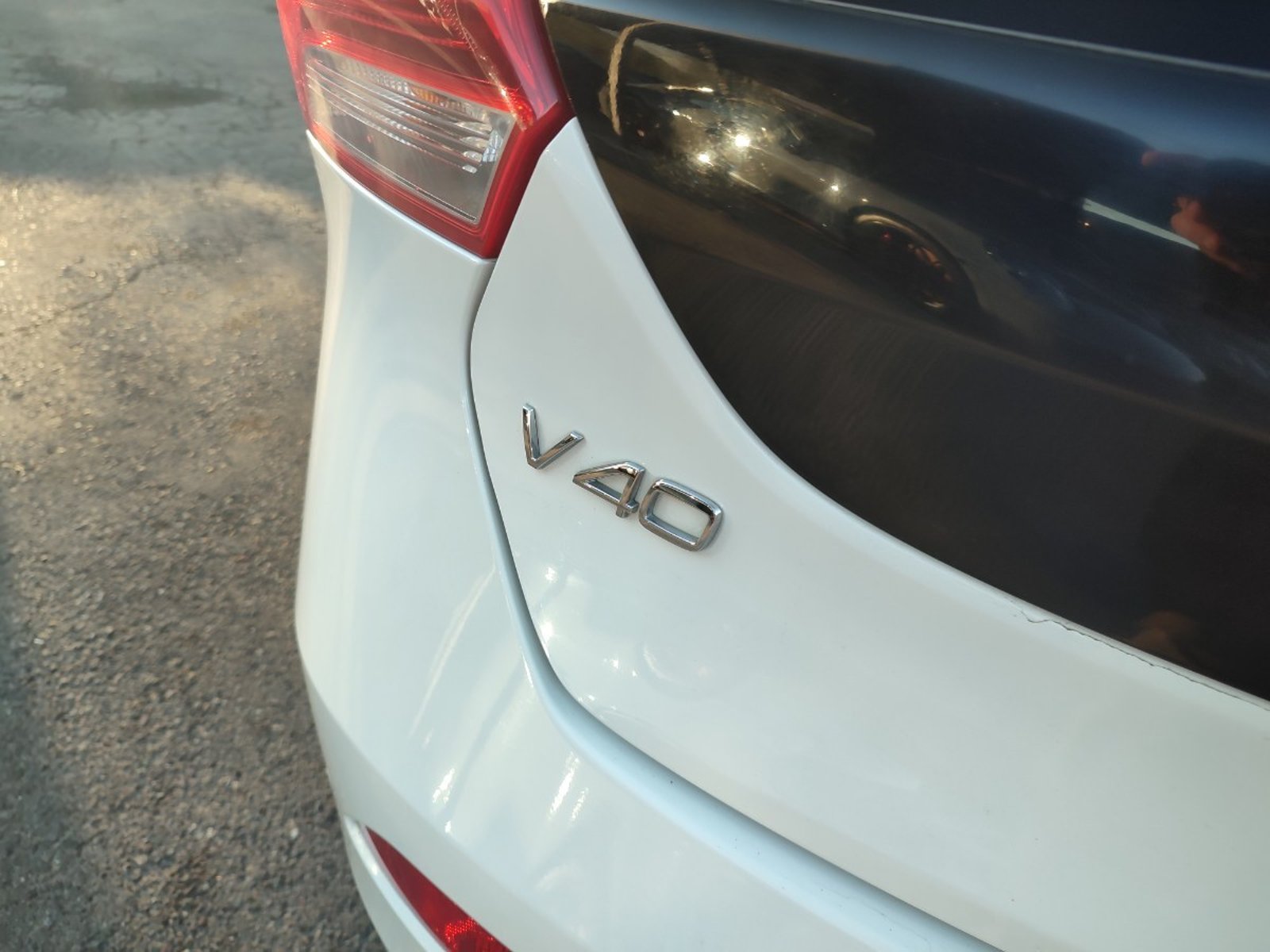 Volvo V40 T4 MOMENTUM PLUS 2.0 FWD 2020 - Imagen 9 de 17