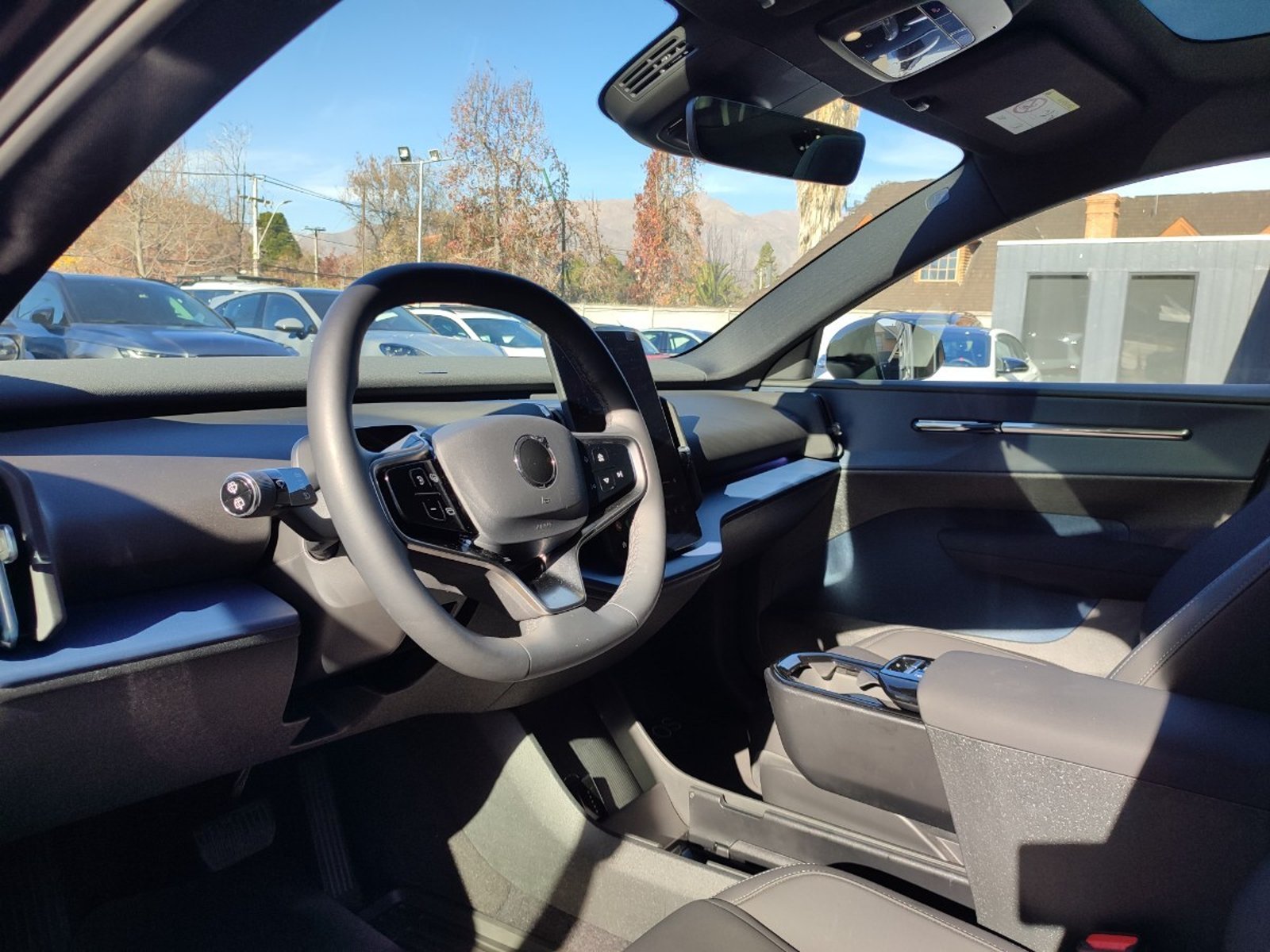 VOLVO EX30 ULTRA E60 BEV 69 KWH 2025 - Imagen 18 de 20