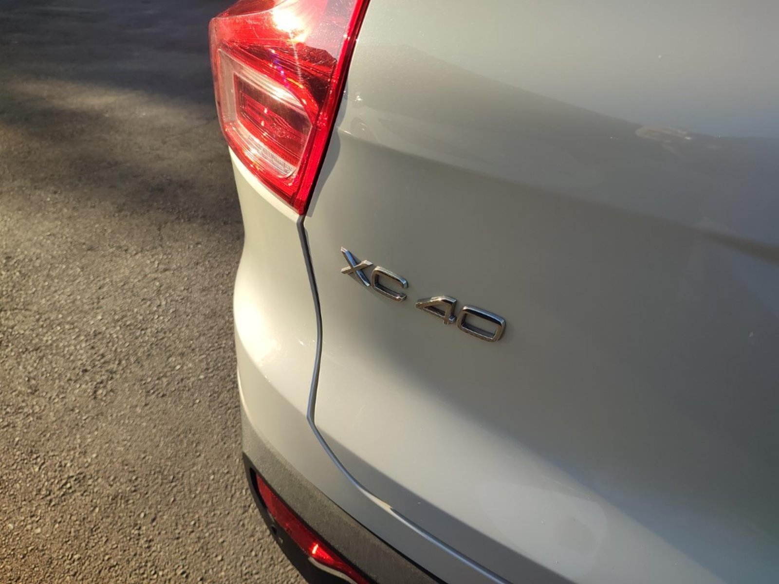 Volvo XC40 B4 PLUS 2.0 MHEV 2024 - Imagen 9 de 17