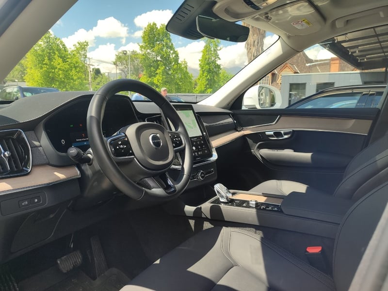 Volvo XC90 T8 CORE 4WD 2.0 2026 - Imagen 10 de 18