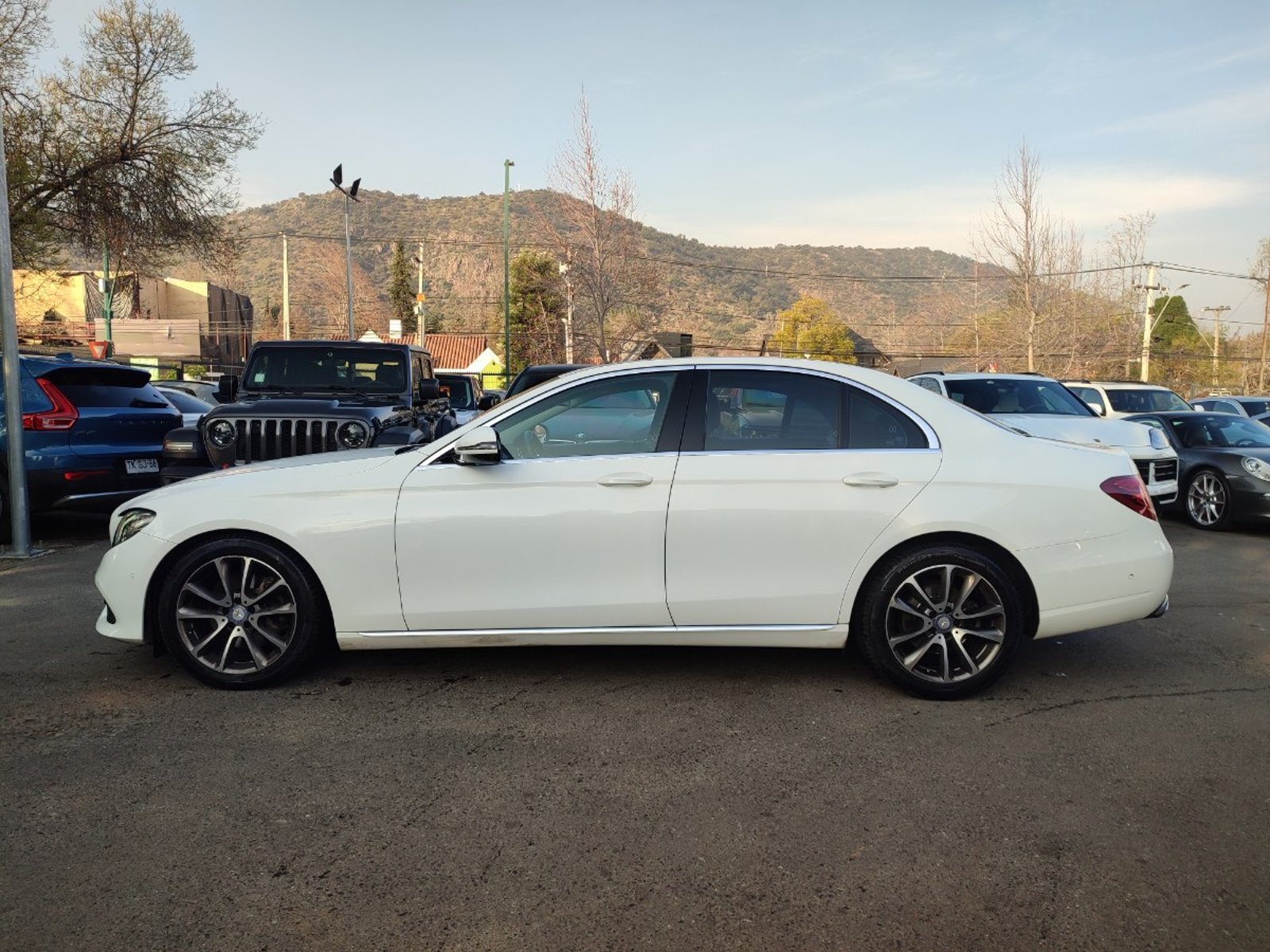 Mercedes-Benz E220 D 2.0 AT 2017 - Foto 4 de 16