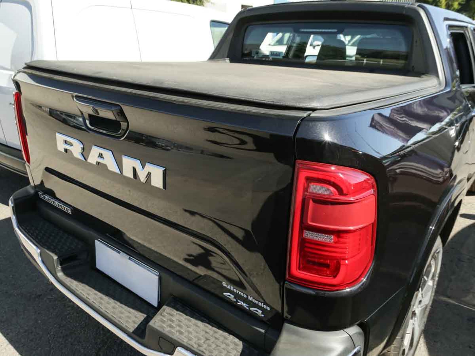 RAM RAMPAGE LARAMIE 2.2 DIESEL 200 HP 4X4 AT 2026 - Imagen 7 de 20