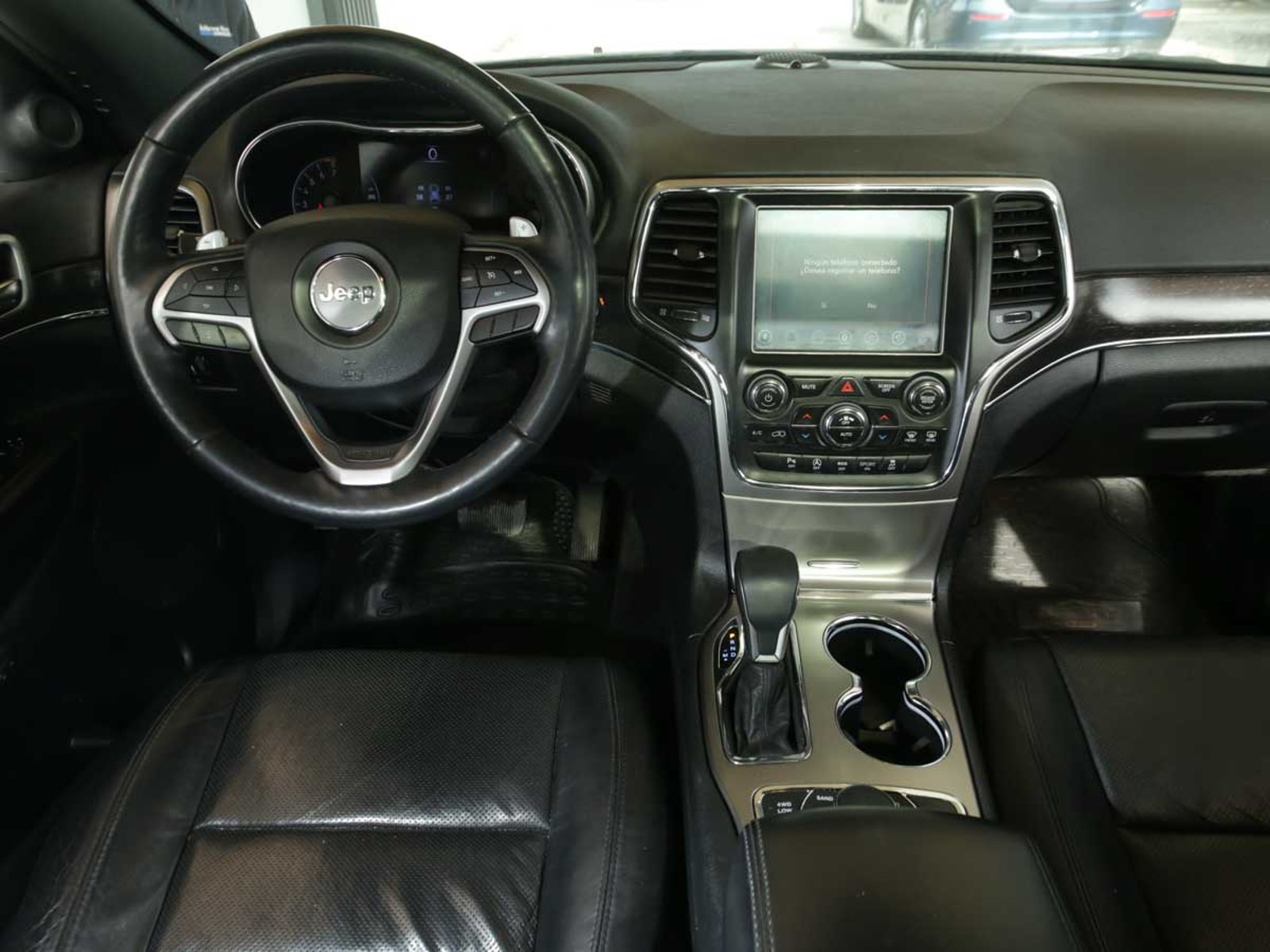JEEP GRAND CHEROKEE 3.6 LIMITED 4WD AUTO 2018 - Imagen 12 de 14