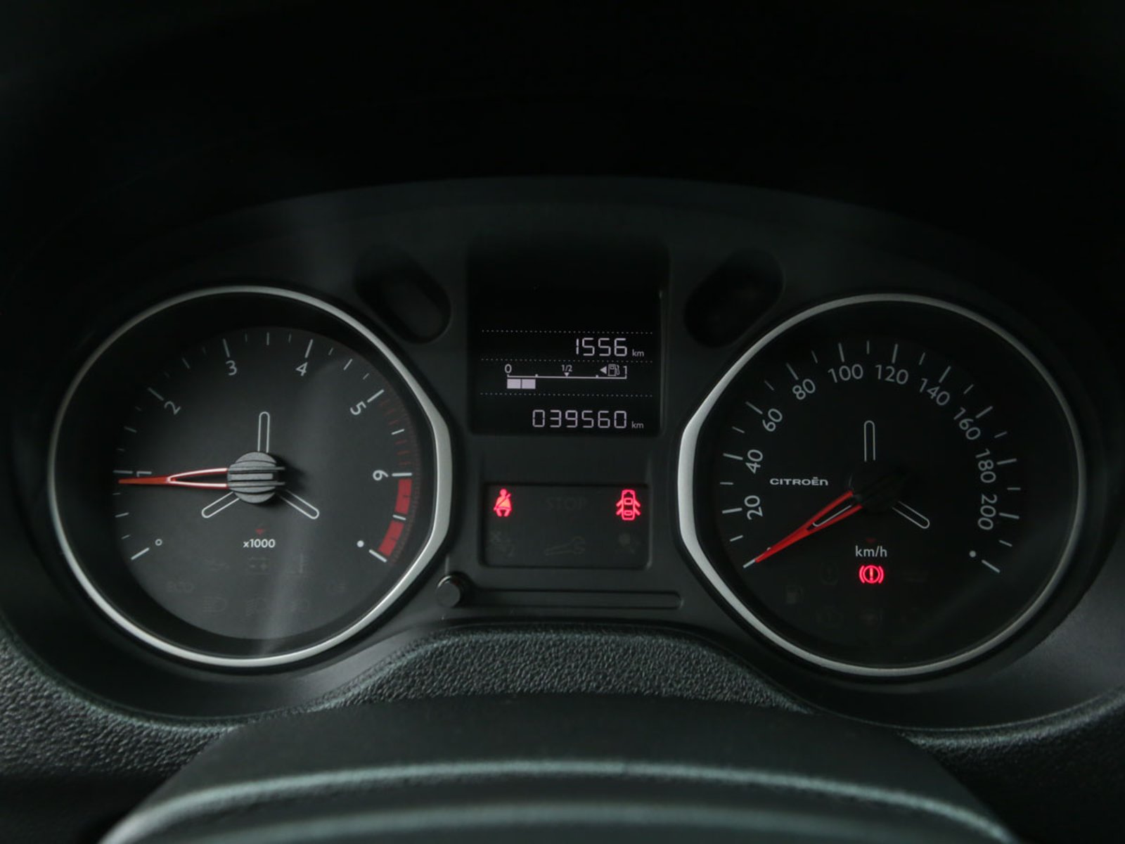 CITROEN C-Elysée 1.5 BlueHDi 100 BVM6 Feel Pack 2023 - Imagen 7 de 13