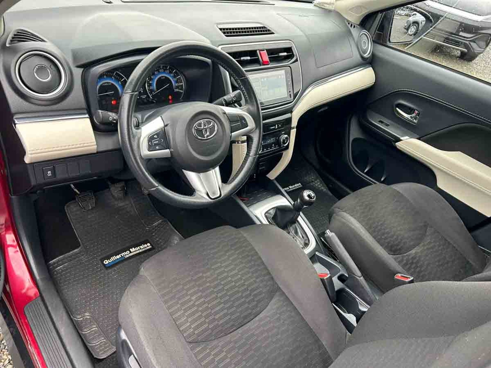 Toyota RUSH 1.5 MT 2021 - Imagen 6 de 8