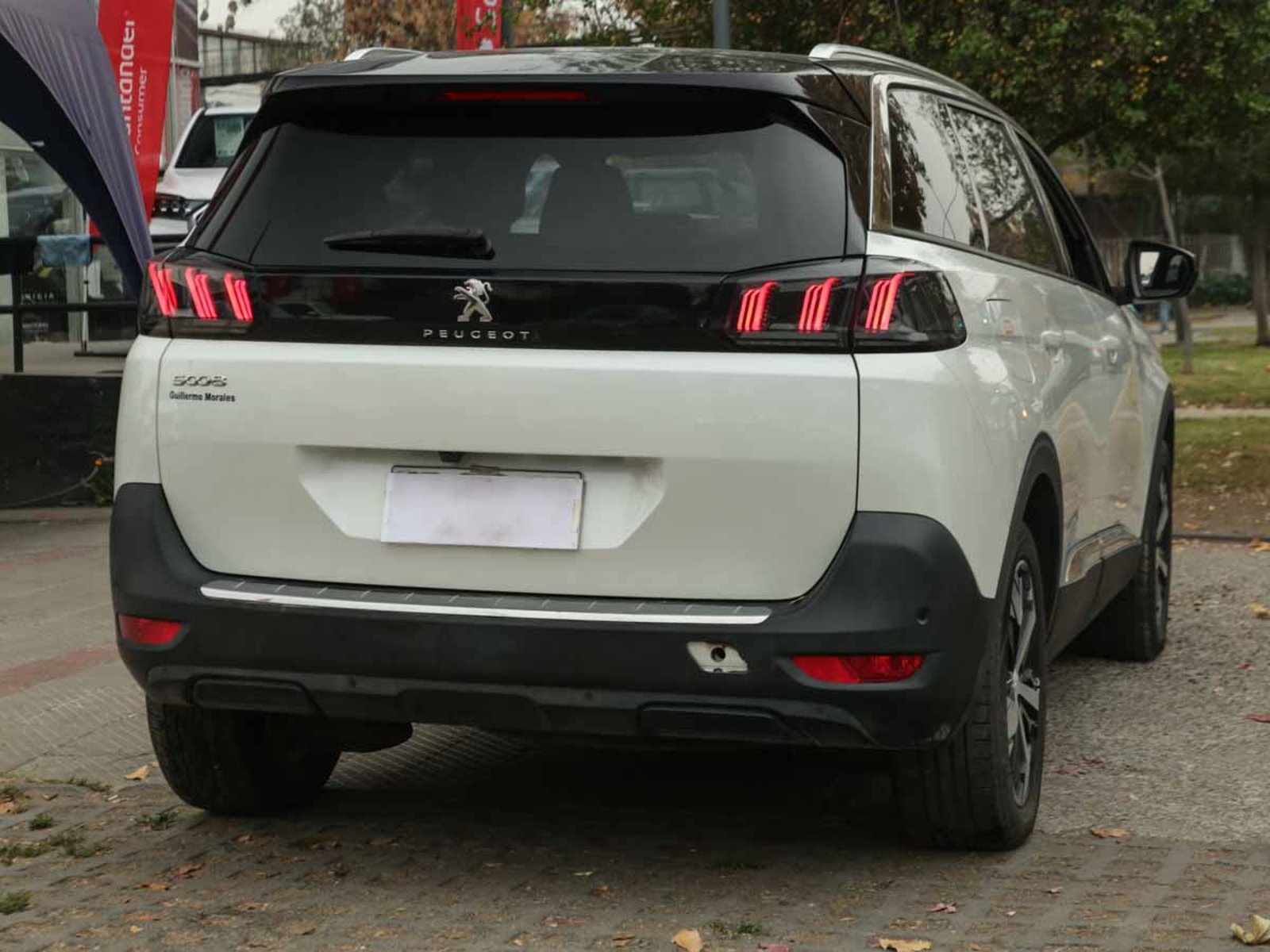 PEUGEOT 5008 BLUE HDI 130 HP 1.5 AUT 2024 - Imagen 6 de 14