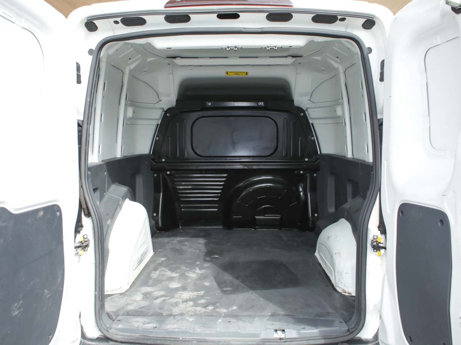 RAM V700 RAPID 1.4L ST AA (3,1mts3) 2023 - Imagen 8 de 8