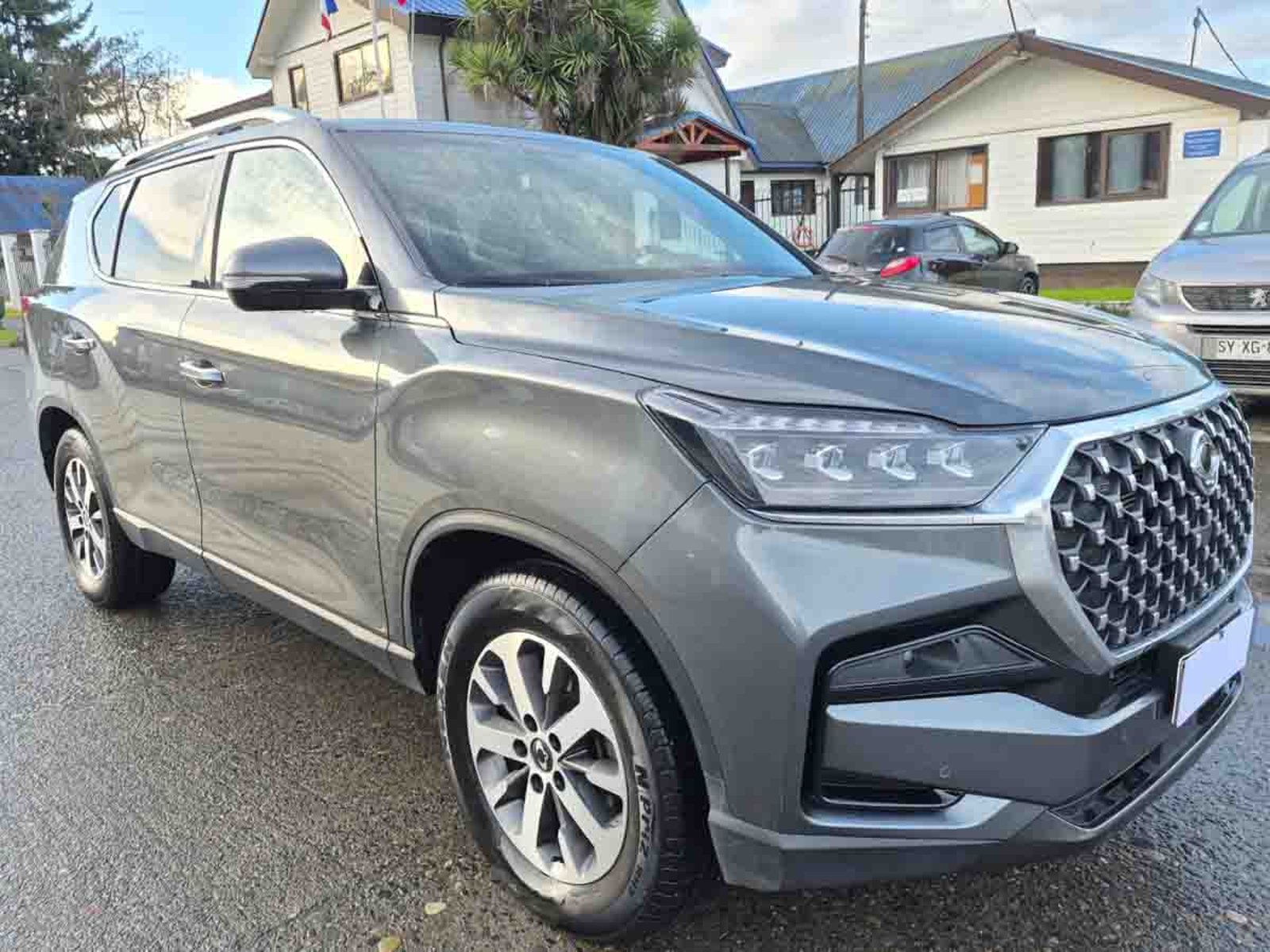 SsangYong NEW REXTON GLX 2.2TD 8AT 4WD 6AB * 2025 - Foto 2 de 8