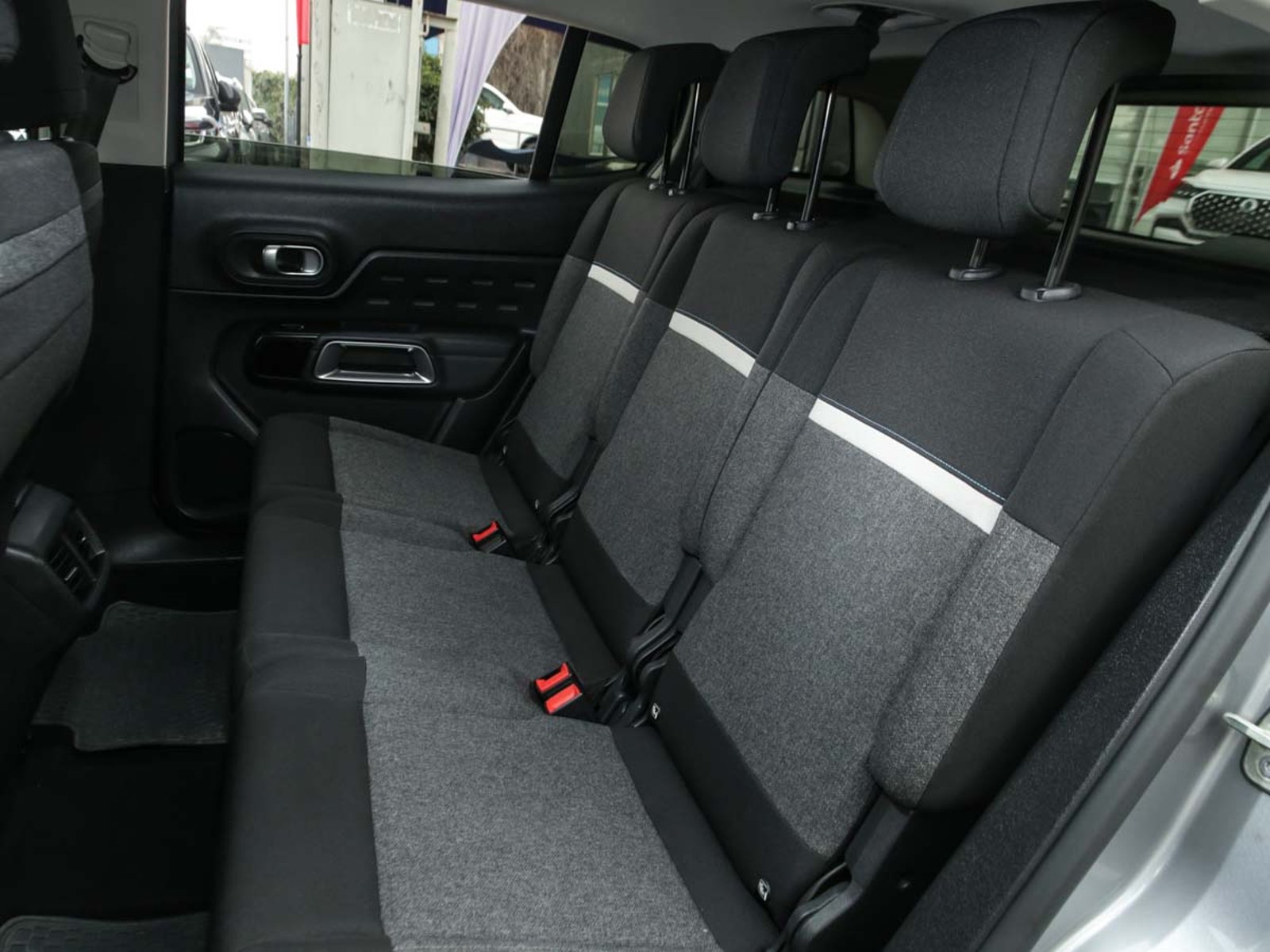 Citroën C5 AIRCROSS HDI 1.5 AUT 2024 - Imagen 8 de 8