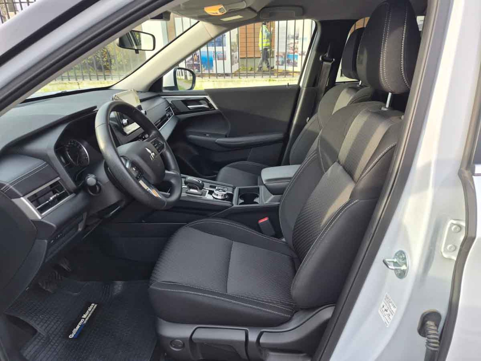 Mitsubishi NEW OUTLANDER 4X2 AT GL 2026 - Imagen 6 de 8