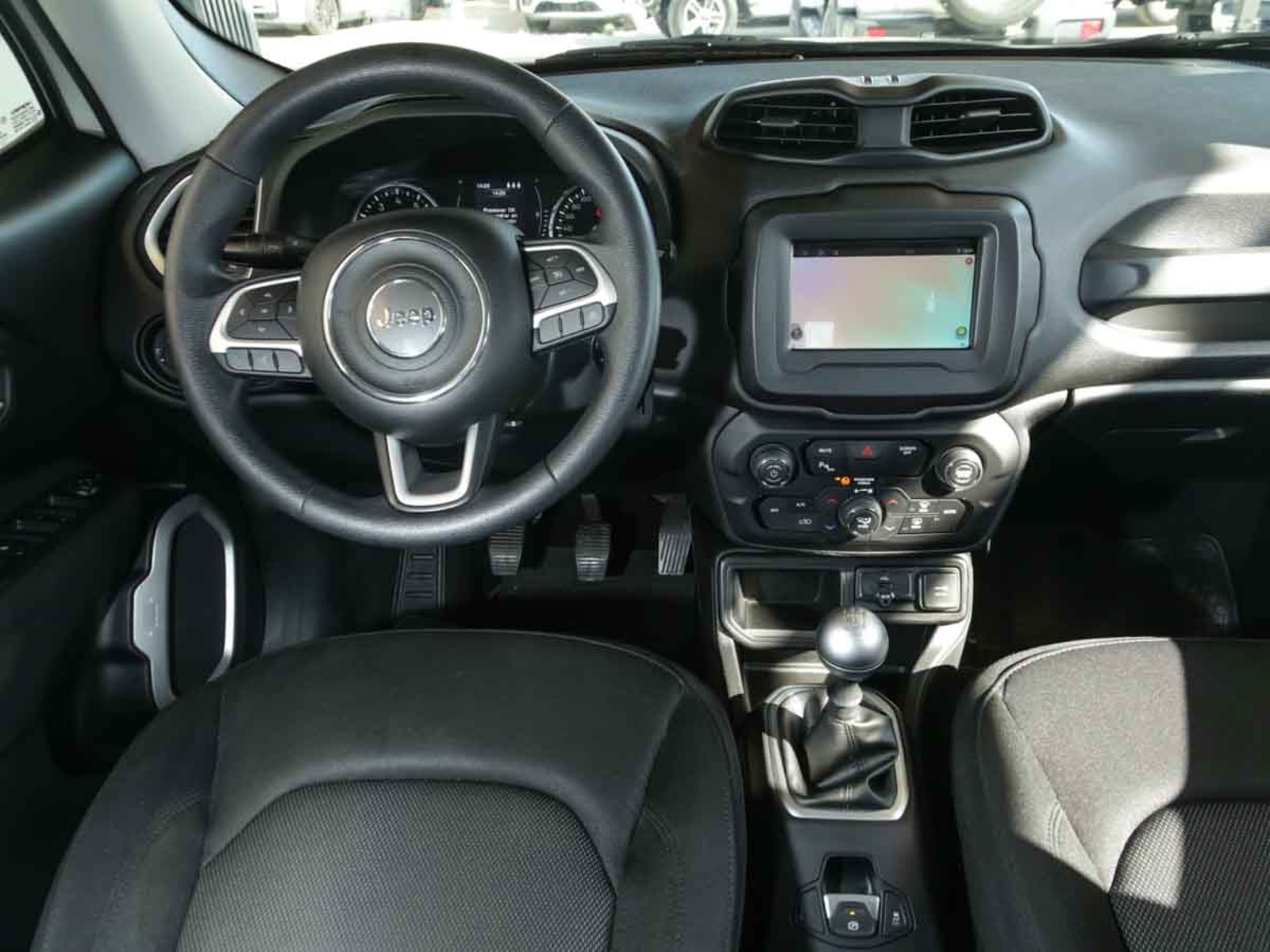 JEEP RENEGADE SPORT 4X2 LX  MT 2020 - Imagen 12 de 13