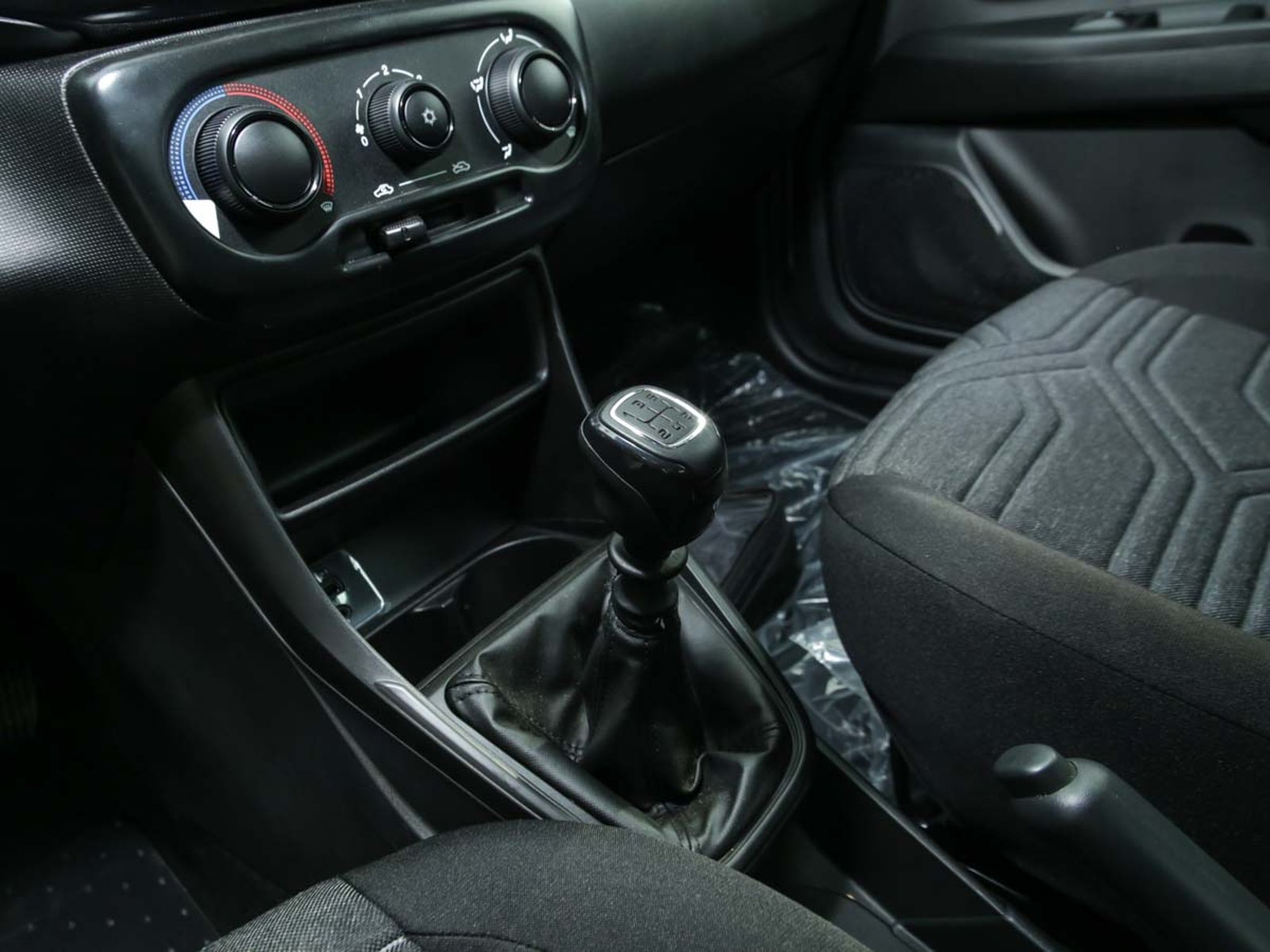 RAM 700 BIGHORN CREW CAB 1.3 MT 2026 - Imagen 10 de 14