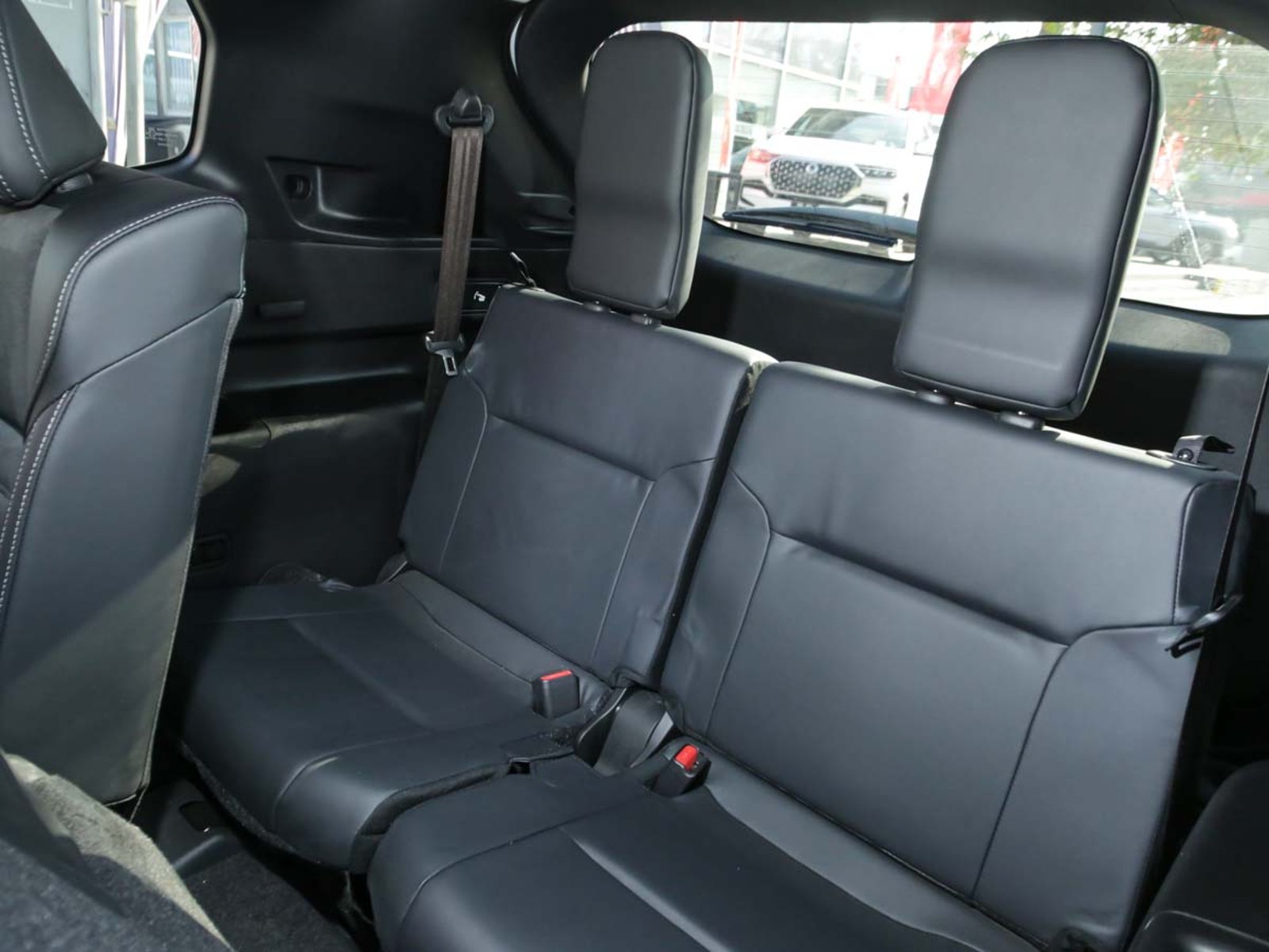 MITSUBISHI NEW OUTLANDER 4X4 AT GLS 2025 - Imagen 8 de 8