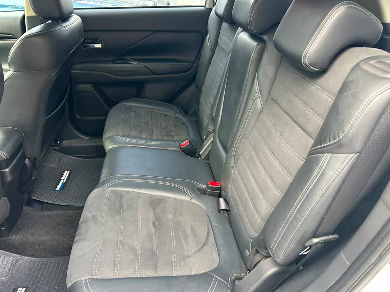 MITSUBISHI NEW OUTLANDER 4X2 AT GLX 2021 - Imagen 8 de 8