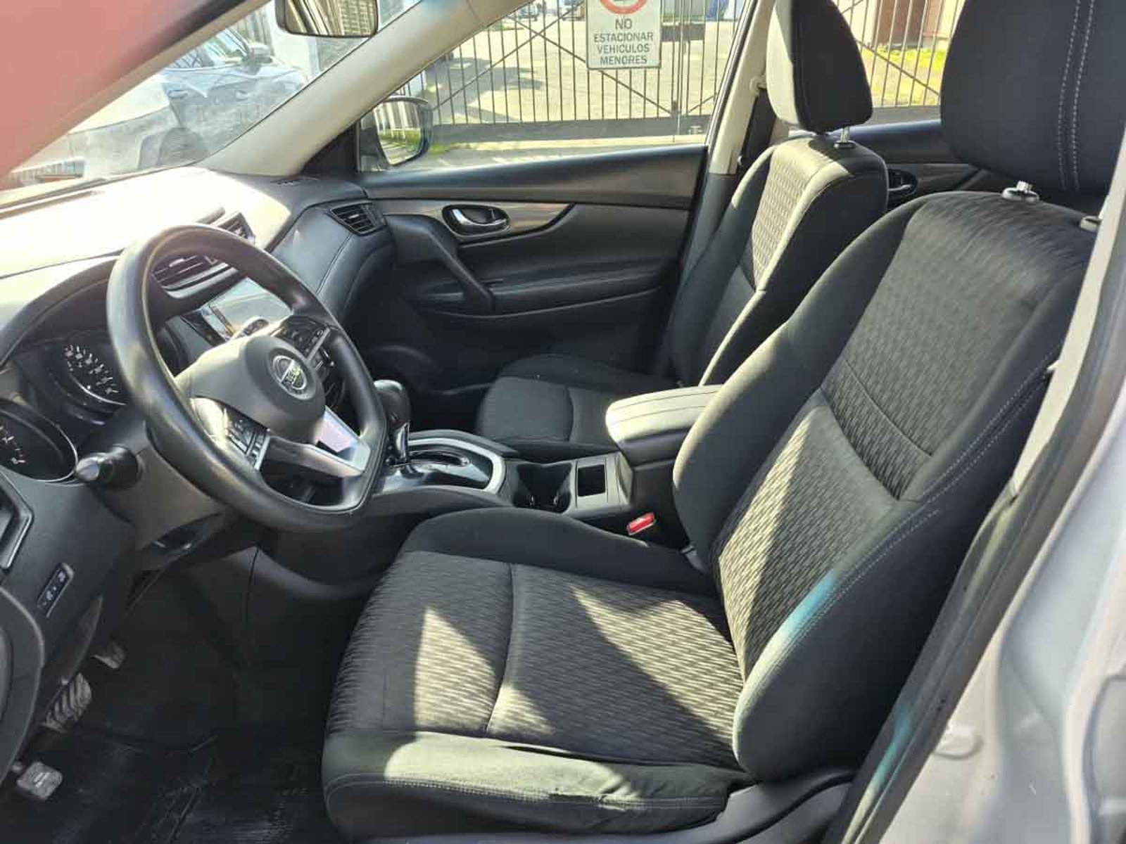 Nissan X-Trail SENSE 2.5 AUT 2021 - Imagen 6 de 8