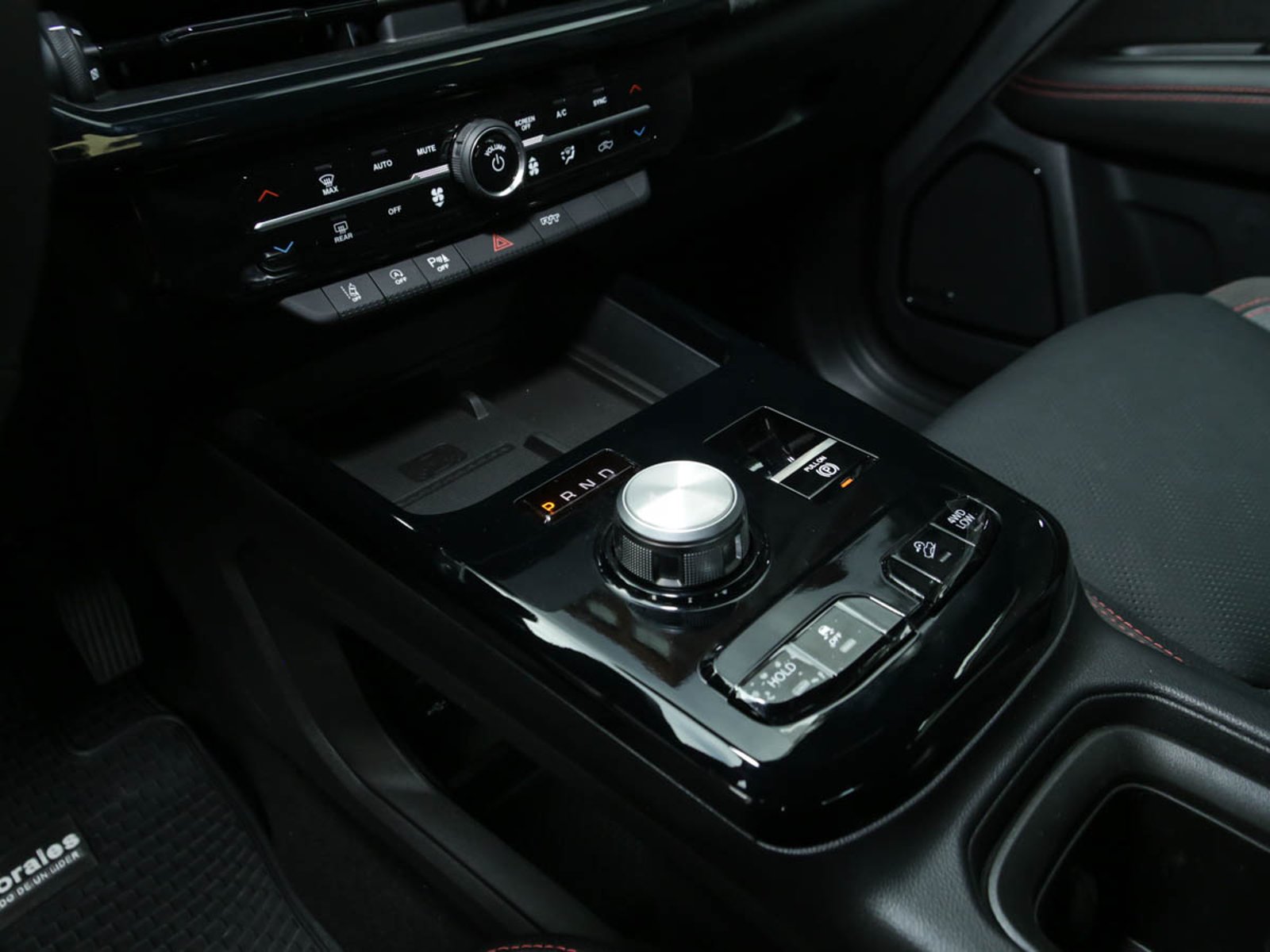 RAM RAMPAGE R/T 2.0 GASOLINA 272 HP 4X4 AT 2026 - Imagen 10 de 14