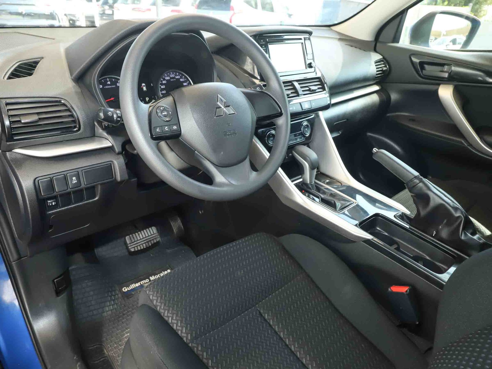 Mitsubishi ECLIPSE CROSS RX 1.5 4X2 AT 2022 - Imagen 8 de 13