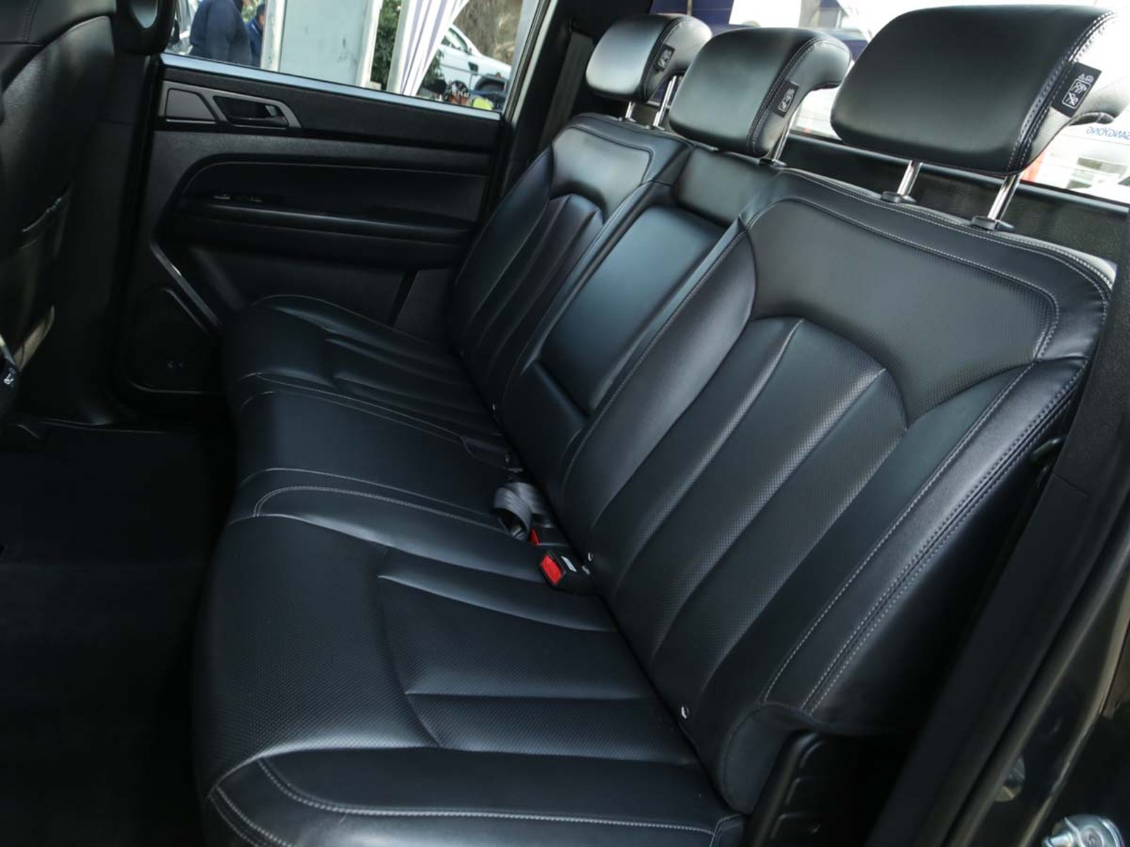 SSANGYONG NEW GRAND MUSSO LIMITED PLUS 2.2TD 6AT 4WD 2023 - Imagen 8 de 8