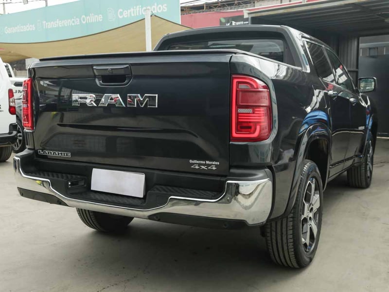 RAM RAMPAGE LARAMIE 2.0 DIESEL 170 HP 4X4 AT 2026 - Imagen 4 de 8