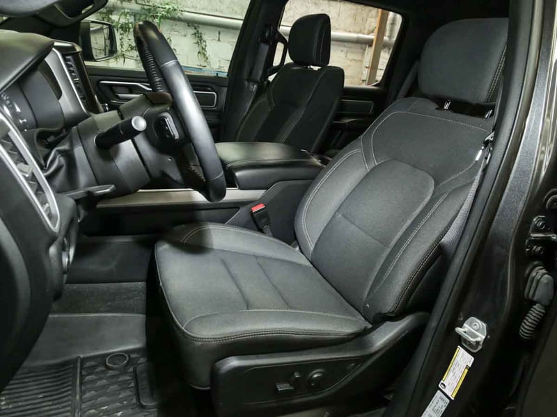 RAM 1500 CREW CAB BIG HORN 3.6L E-TORQUE 2022 - Imagen 7 de 8