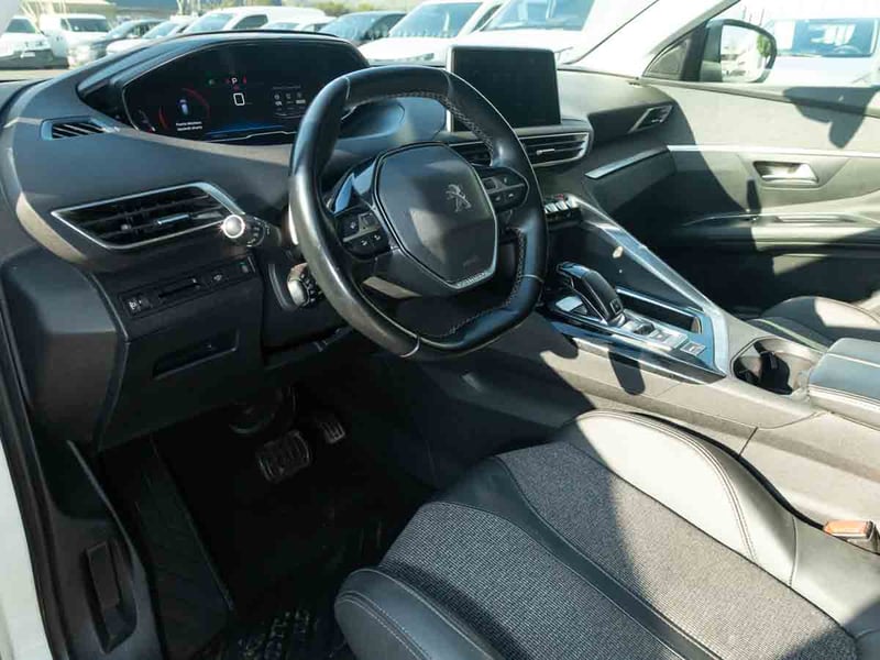 Peugeot 3008 ALLURE BLUEHDI 1.5 AUT 2020 - Imagen 6 de 8