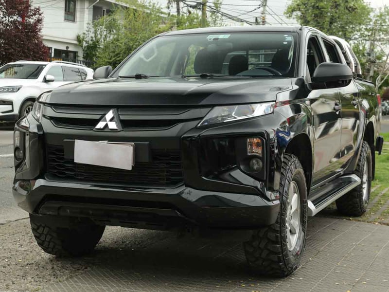 Mitsubishi L-200 WORK CR D/C 4X2 TD 2023