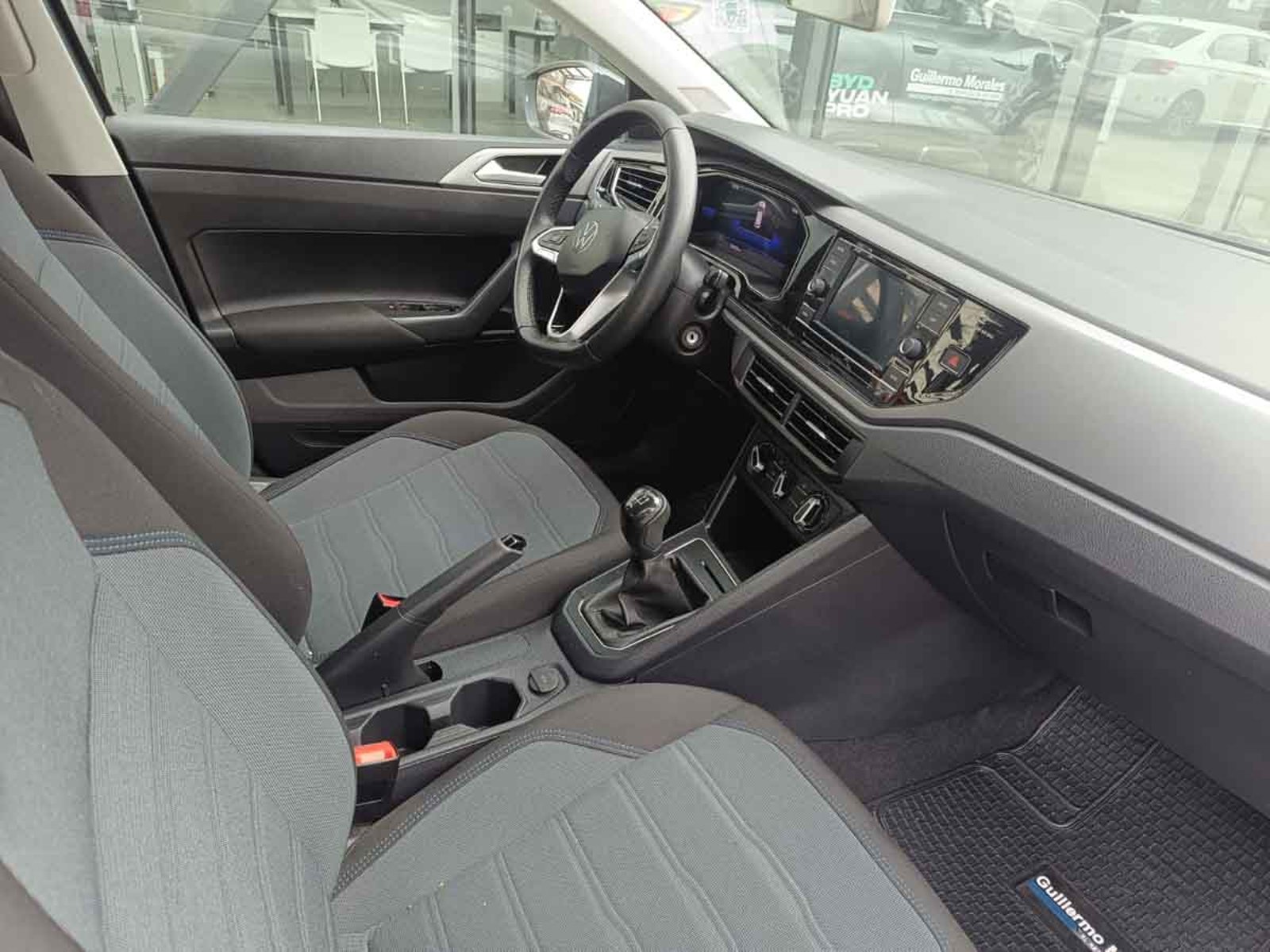 VOLKSWAGEN NIVUS TSI 1.0 2023 - Imagen 10 de 15